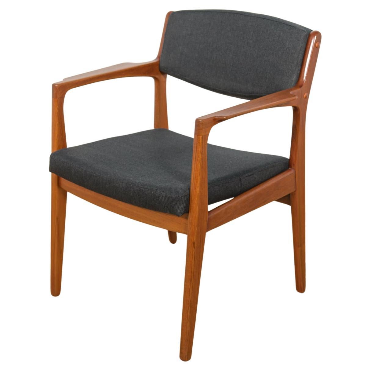 Fauteuil en teck et cuir du milieu du siècle par Erik Buck pour Ørum Møbelfabrik, Danemark