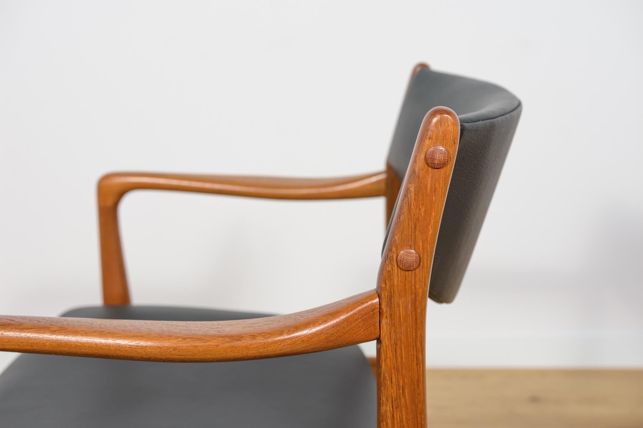 Mid-Century Teak & Leather Armchair, Denmark, 1960s For Sale 6
