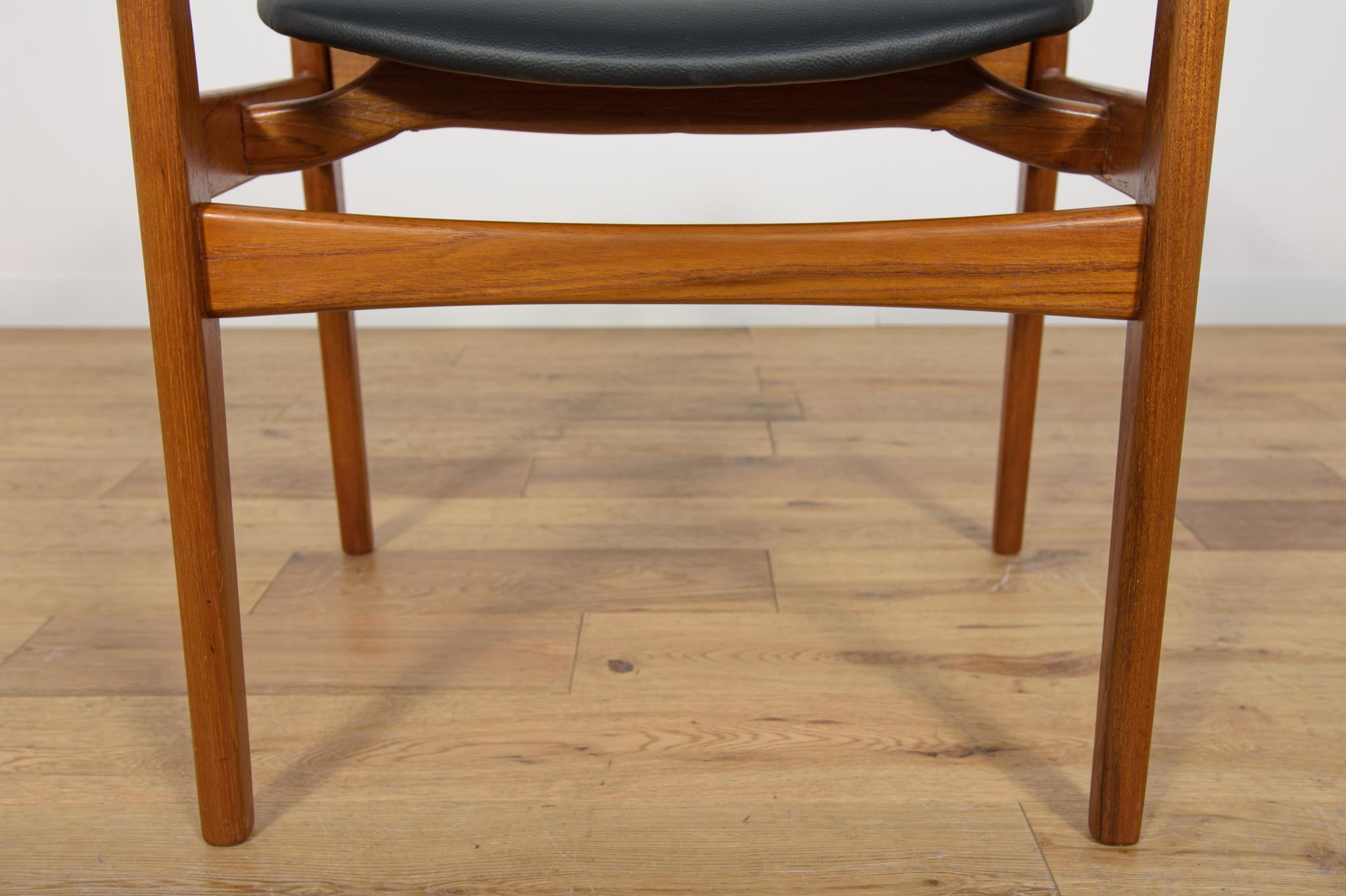 Poltrona di metà secolo in teak e pelle, Danimarca, anni '60 in vendita 8