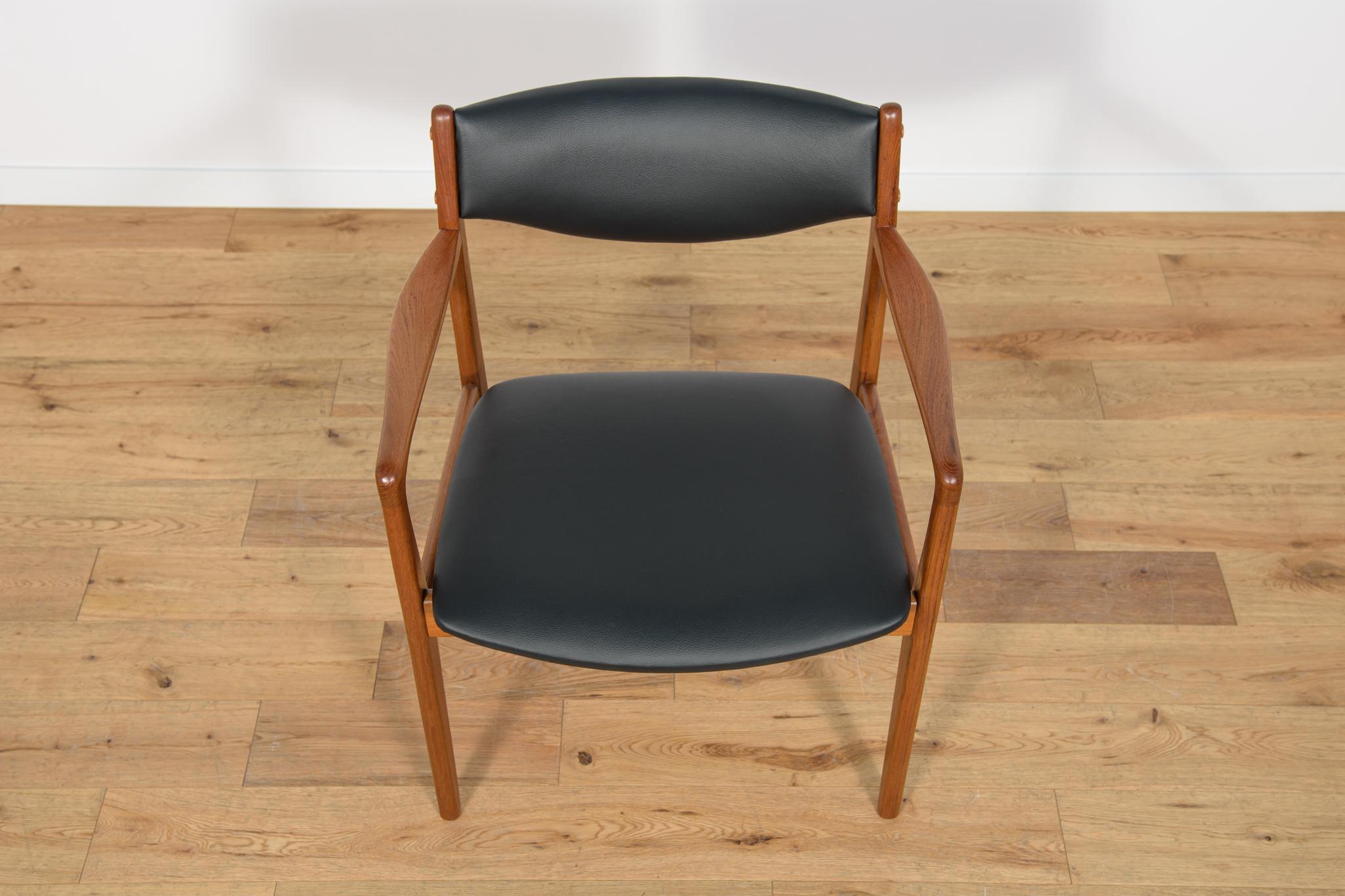 Mid-Century Modern Mid-Century Teak & Leather Armchair, Denmark, 1960s For Sale