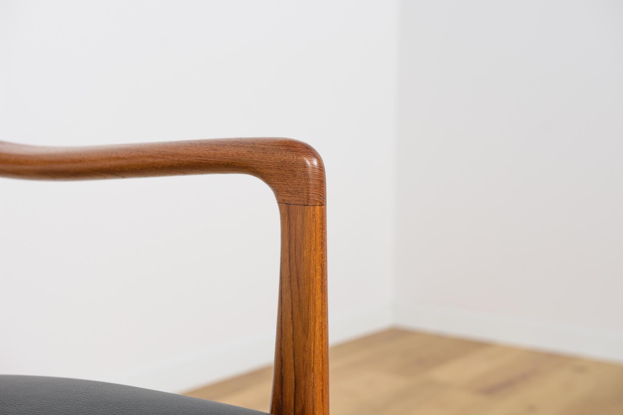 Pelle Poltrona di metà secolo in teak e pelle, Danimarca, anni '60 in vendita