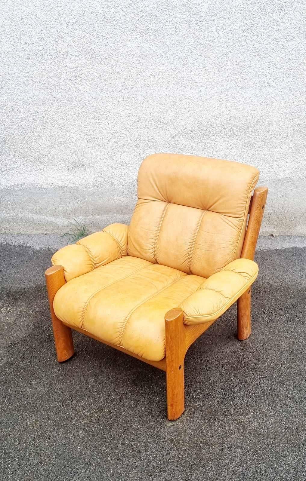Mid Century Teak & Leather Framed Armchair by Ekornes Stressless, Norway 80s For Sale 2