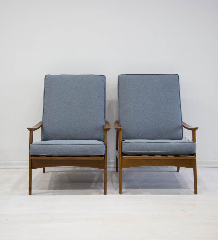 Pair of Midcentury Teak Lounge Chairs in Blue Knoll Fabric 1