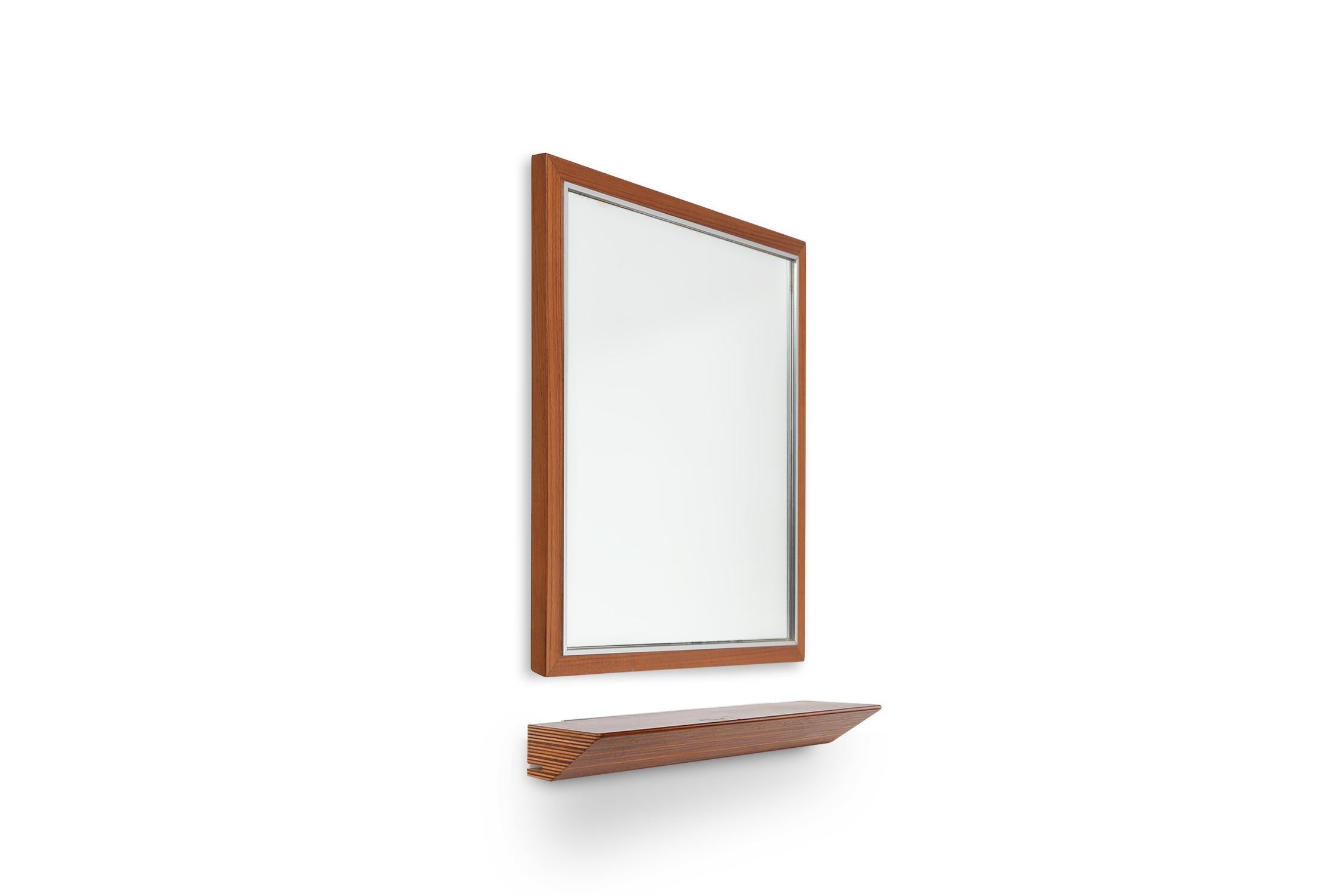 Mid-Century moderno Specchio di metà secolo in teak con ripiano di De Coene, Belgio, 1960 ca. in vendita