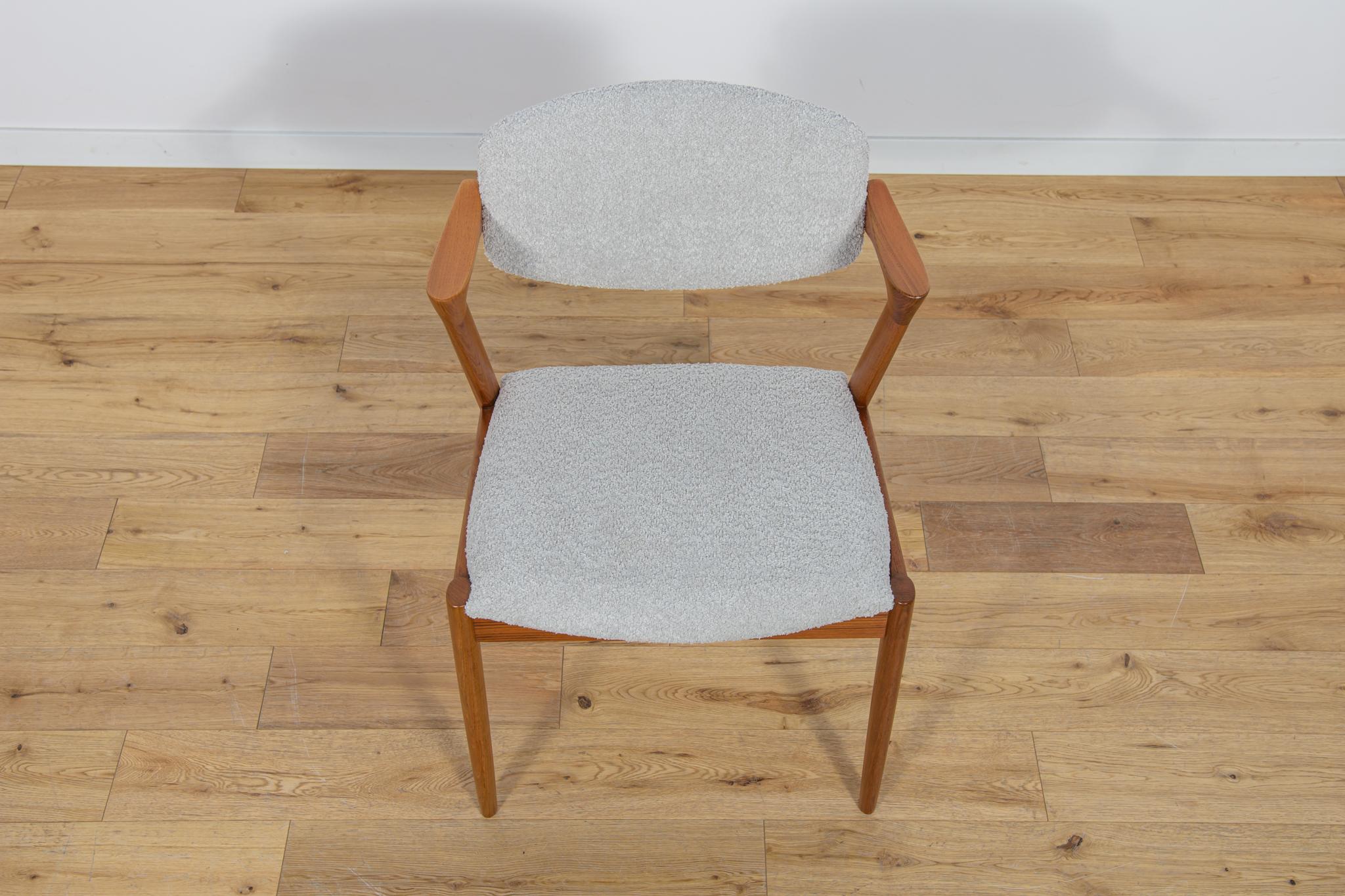 Mid-Century Teak Model 42 Dining Chairs by Kai Kristiansen for Schou Andersen. For Sale 2