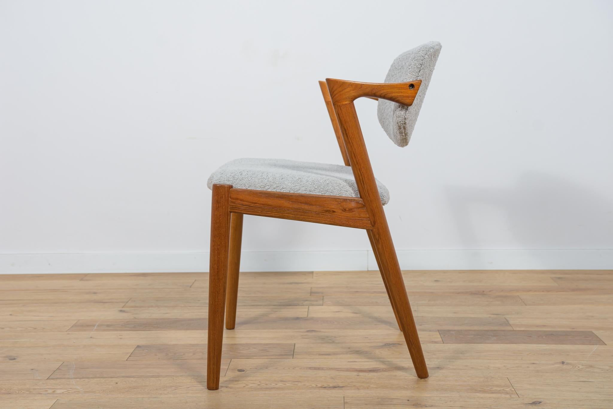Mid-Century Teak Model 42 Dining Chairs by Kai Kristiansen for Schou Andersen. For Sale 4