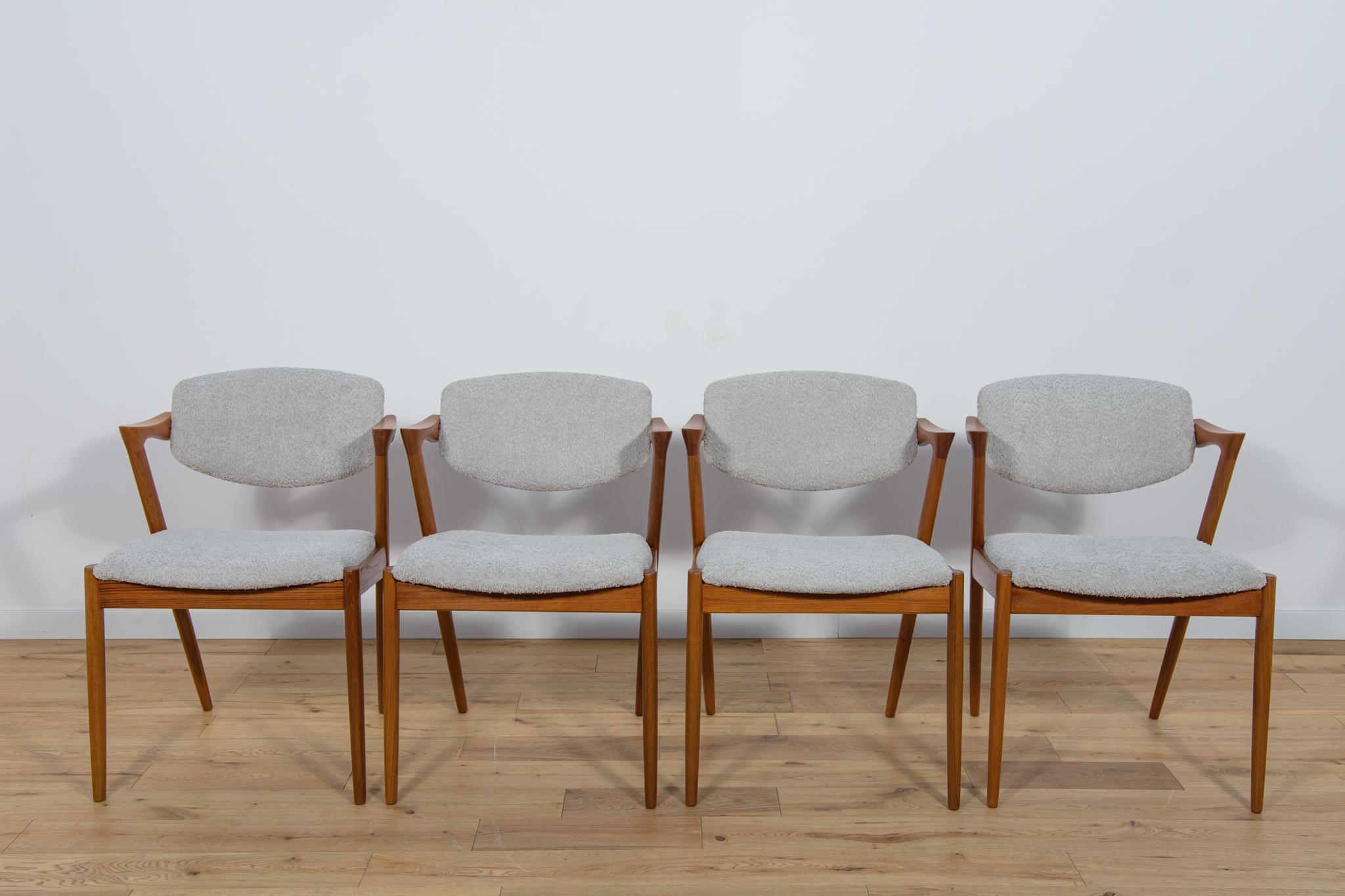 
A set of four chairs model 42 designed by Kai Kristiansen for the Danish manufacture Schou-Andersens Møbelfabrik in the 1960s. Frame made of teak. Completely restored. Wood has been cleaned of old coating, finished with quality Danish Oil. Foams