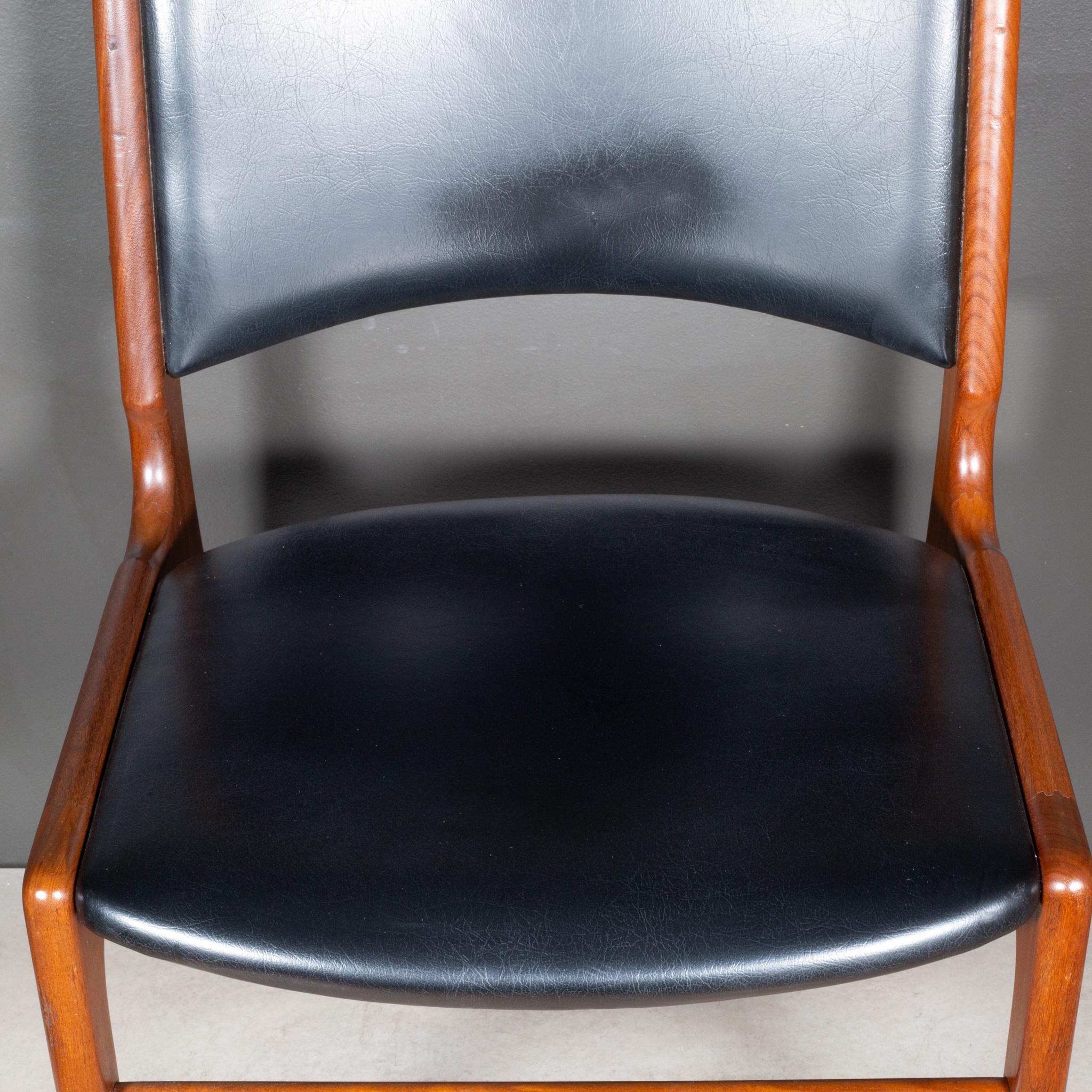 Chaises de salle à manger en teck du milieu du siècle modèle 89 Erik Buch pour Povl Dinesen, vers 1960 en vente 6
