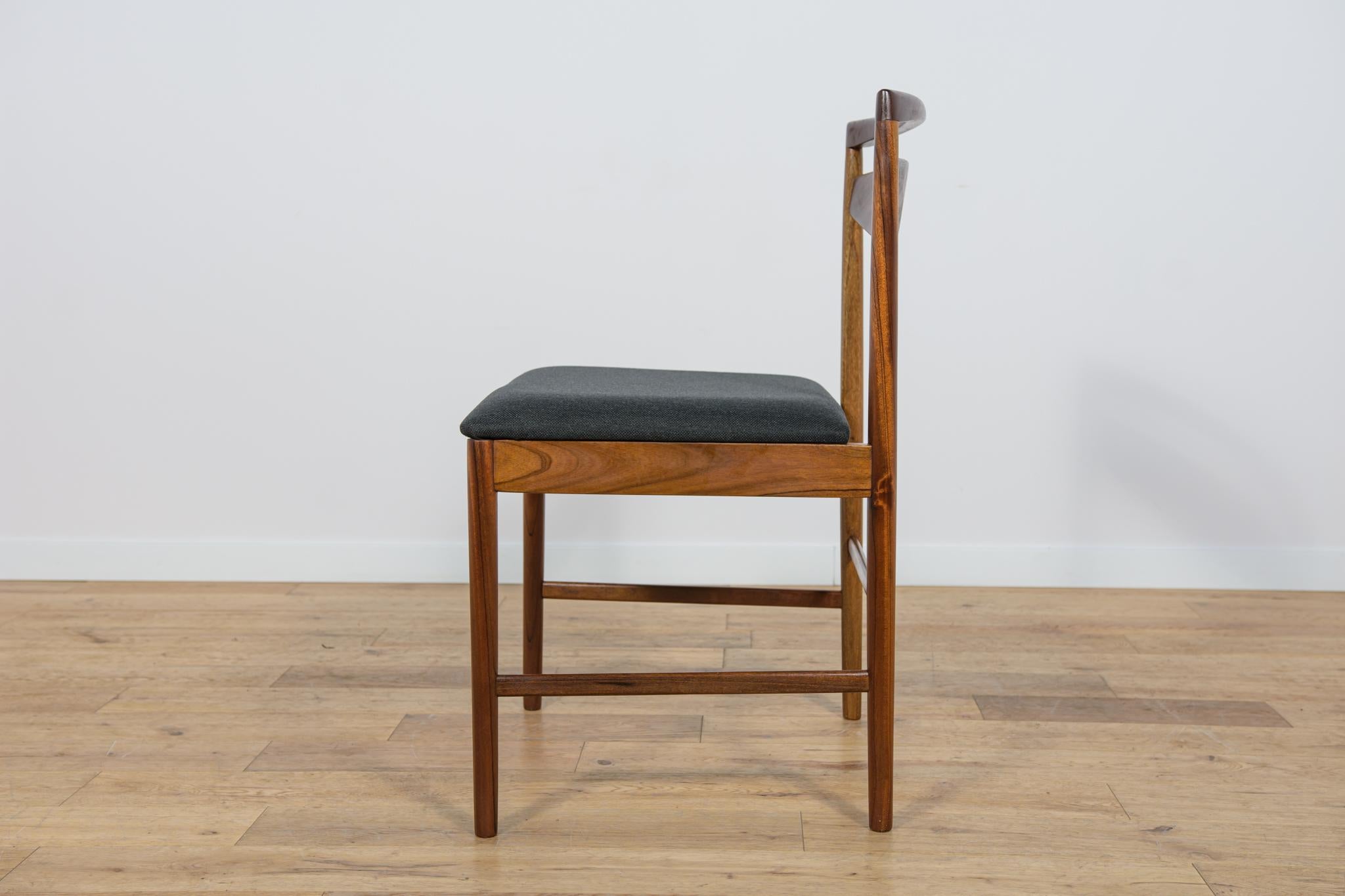 Esszimmerstühle aus Teakholz Modell 9513 aus der Mitte des Jahrhunderts von Tom Robertson für McIntosh, 1970er Jahre. im Angebot 6