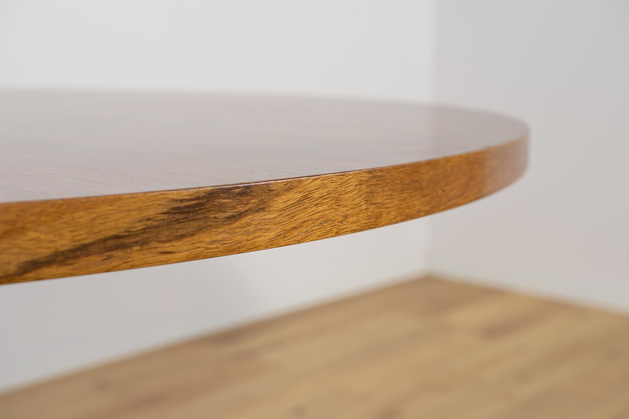Aluminium Table de salle à manger ronde moderne en teck du milieu du siècle, Danemark, années 1970 en vente