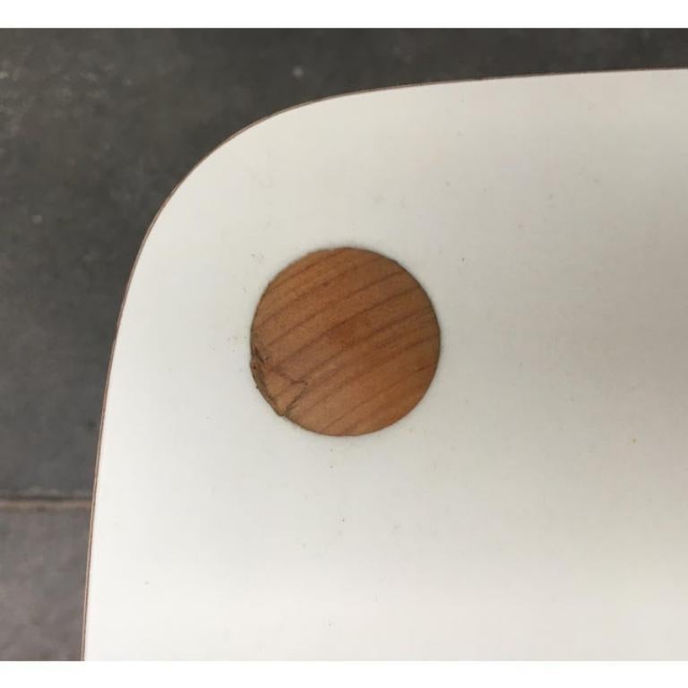 Table d'appoint en teck du milieu du siècle en vente 6