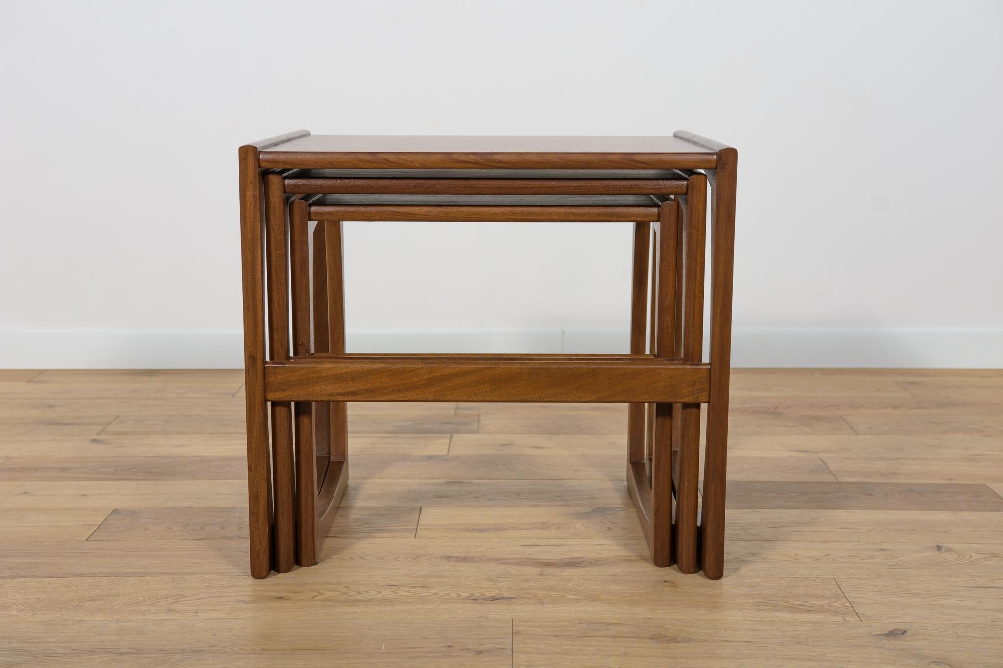 Mid-Century Teak Nesting Tables by R. Benett for G-Plan, 1970s, Set of 3 For Sale 1