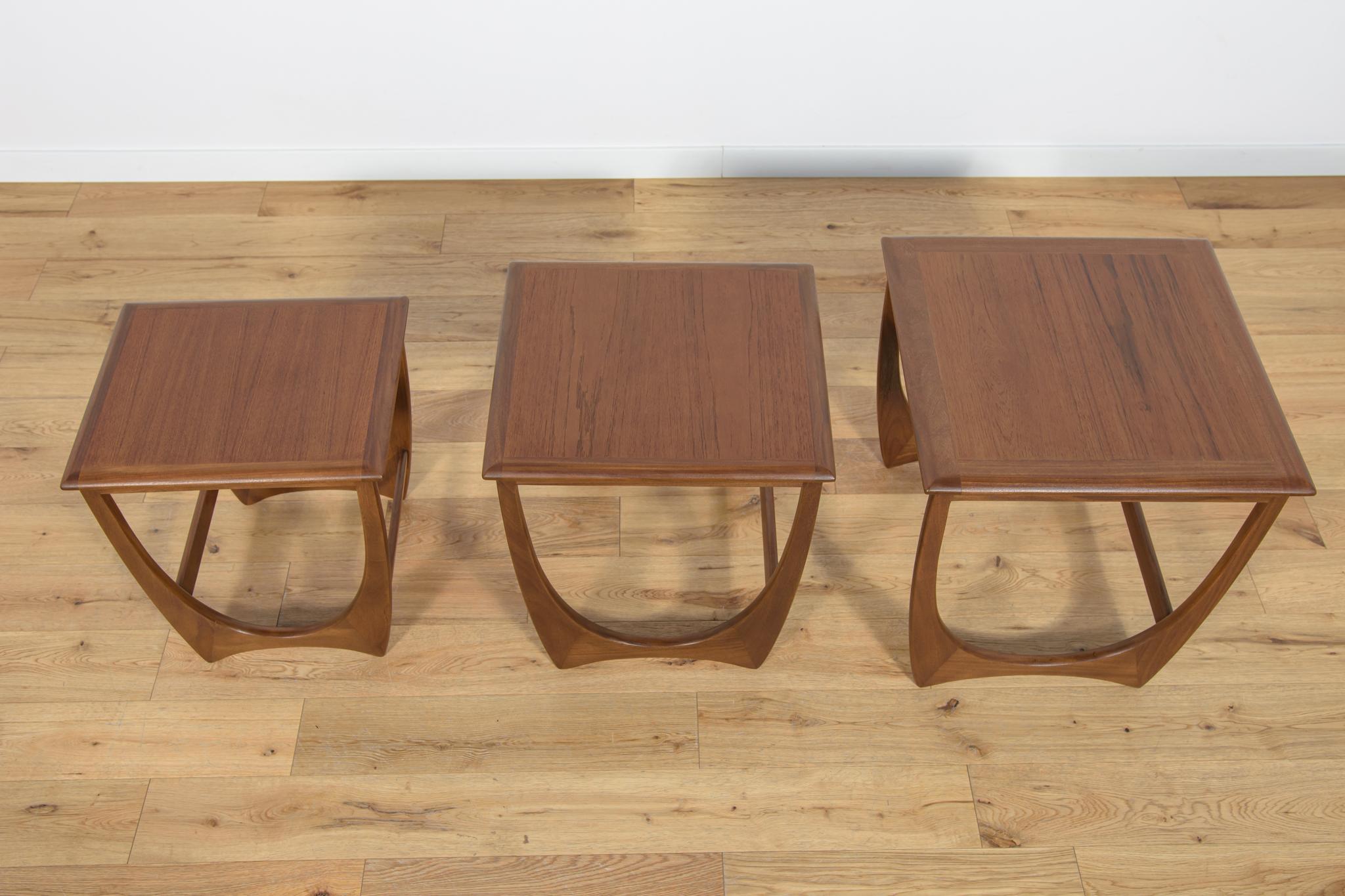 Mid-Century Teak Nesting Tables by V. Wilkins for G-Plan, 1970s, Set of 3 In Excellent Condition For Sale In GNIEZNO, 30