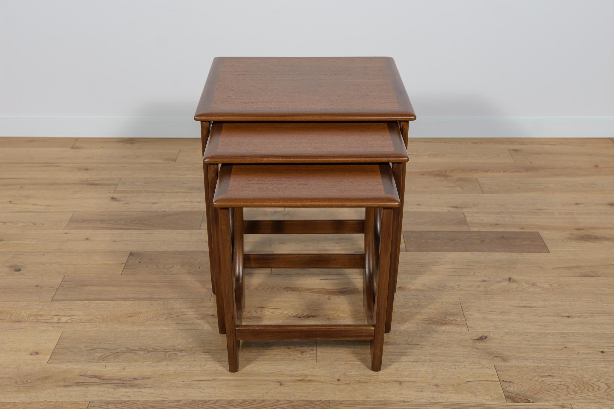 Mid-Century Teak Nesting Tables by V. Wilkins for G-Plan, United Knigdom, 1970s. For Sale 4