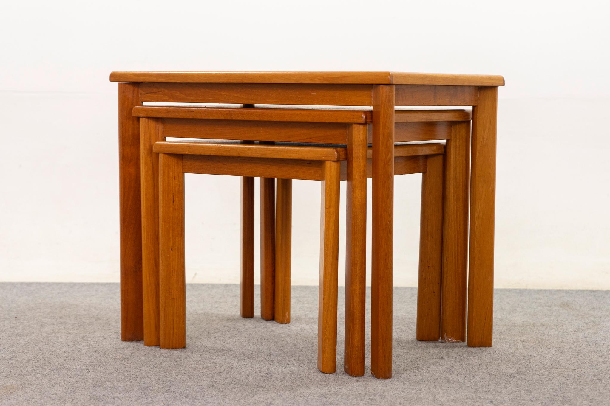 Veneer Mid-Century Teak Nesting Tables For Sale