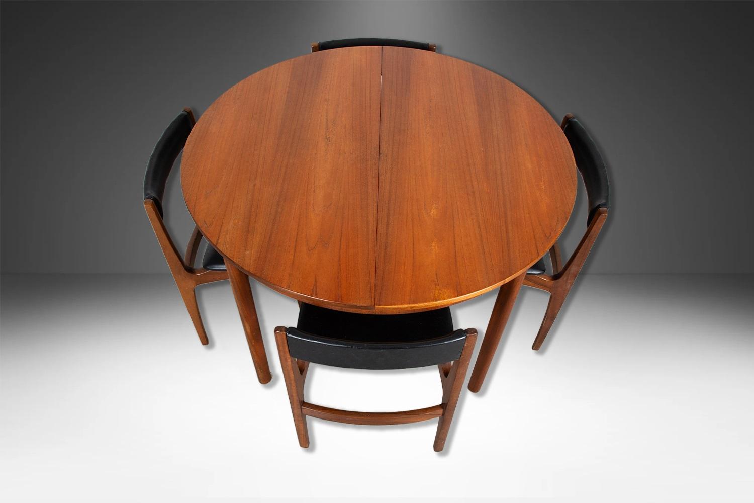 Scottish Mid-Century Teak Oval Extendable Dining Table by McIntosh of Kirkcaldy