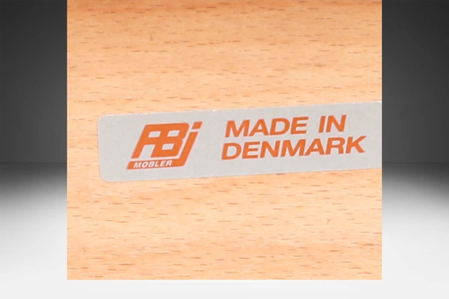 Paire de tables de nuit en teck du milieu du siècle en vente 5