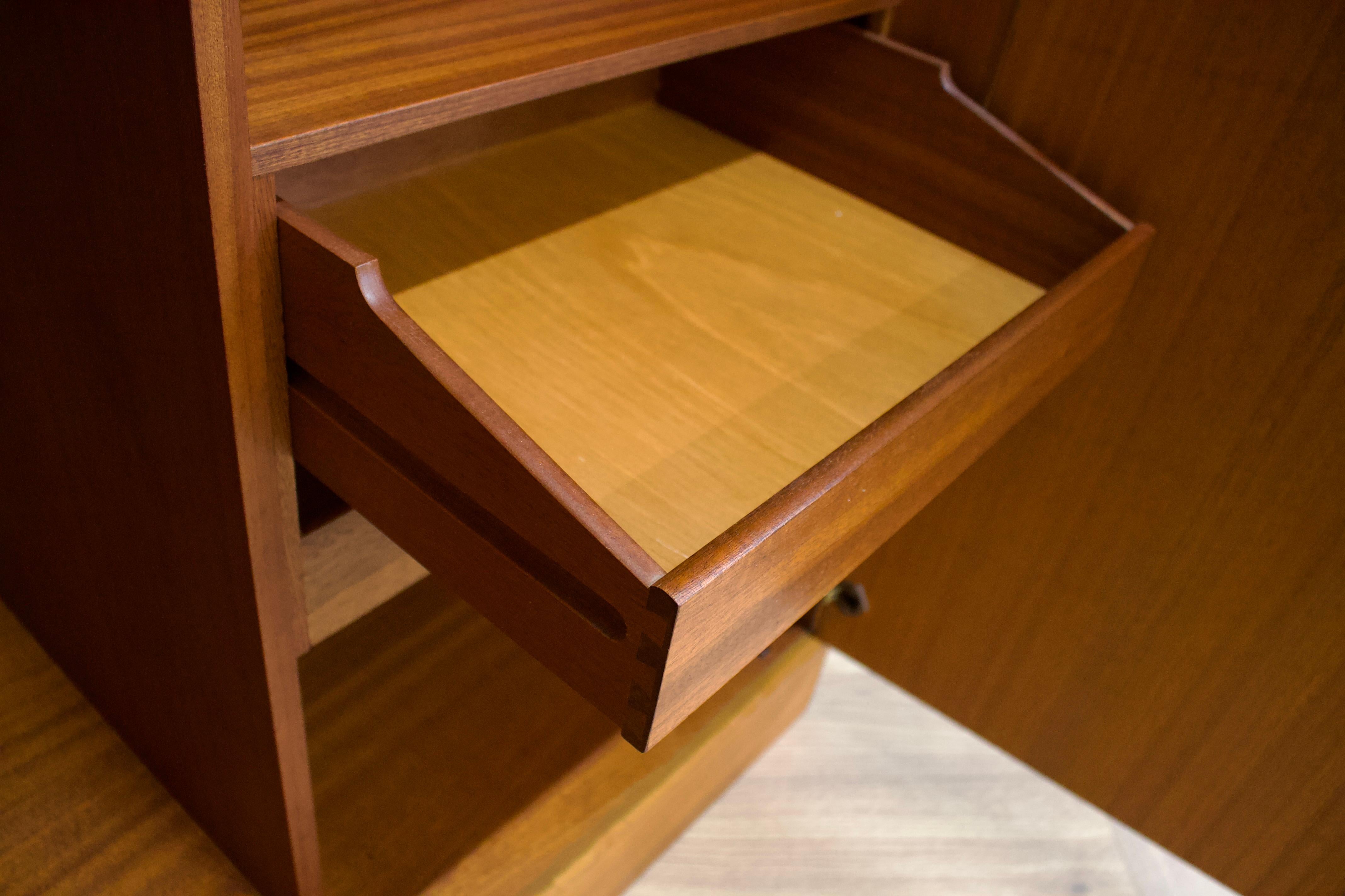 XX secolo Armadio quadrilatero in teak di G-Plan, anni '1960, metà del secolo scorso in vendita