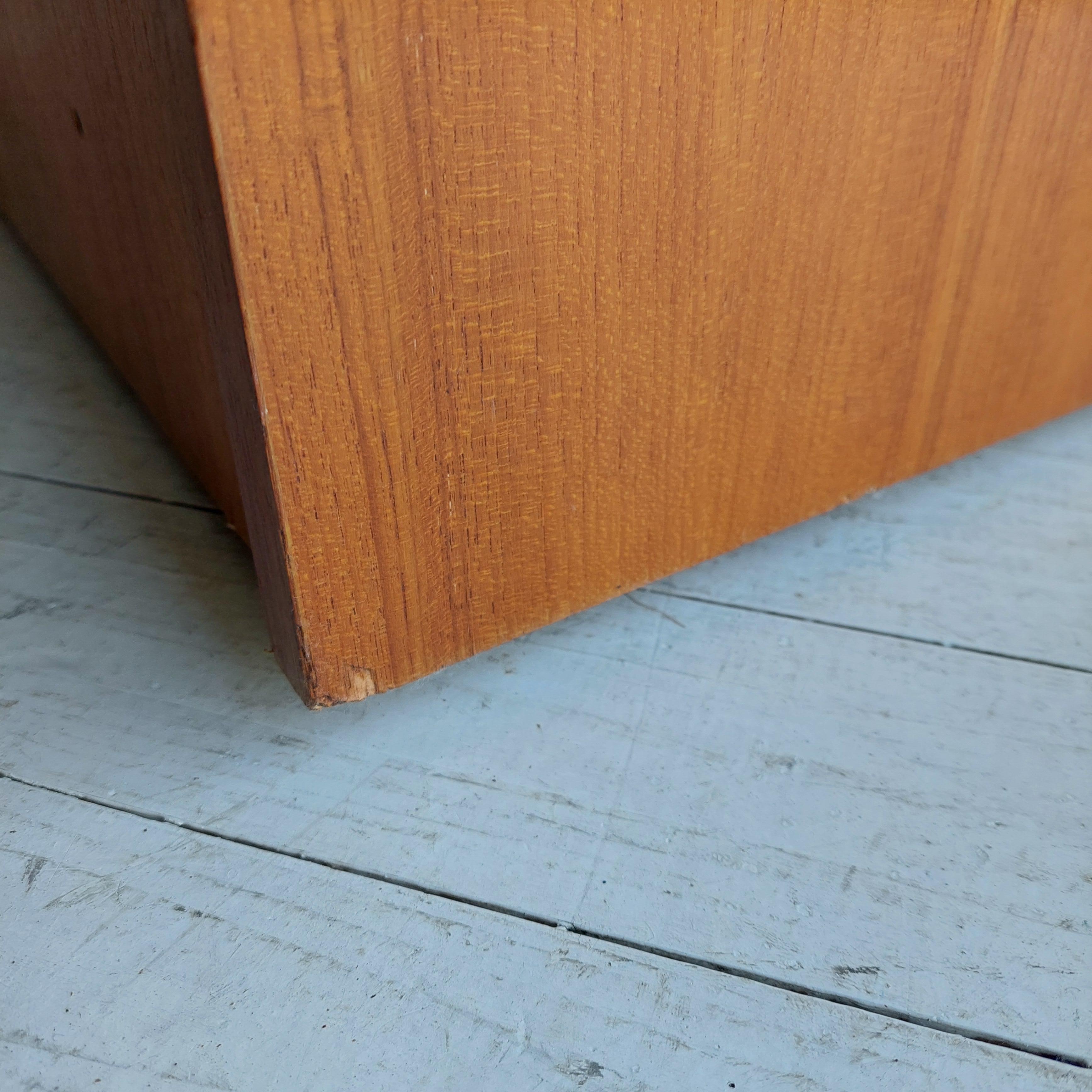 Mid Century Teak Record Cabinet Vinyl Storage Media unit Jesper Denmark, 70s 11