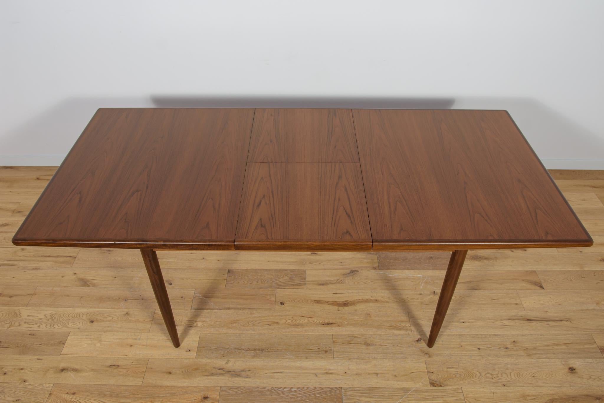Mid-Century Teak Rectangular Fresco Dining Table from G-Plan, United Knigdom. For Sale 4
