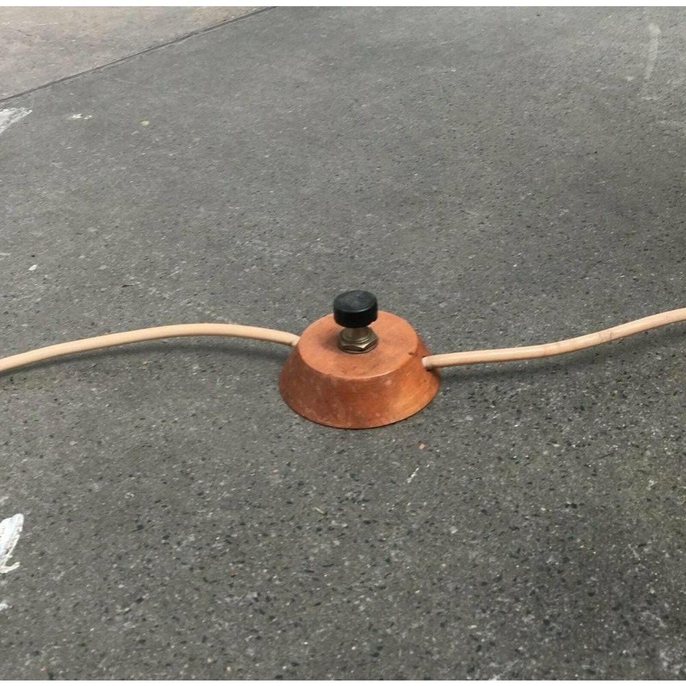 Lampada da terra a treppiede Rocket in teak di metà secolo, anni '60 in vendita 4