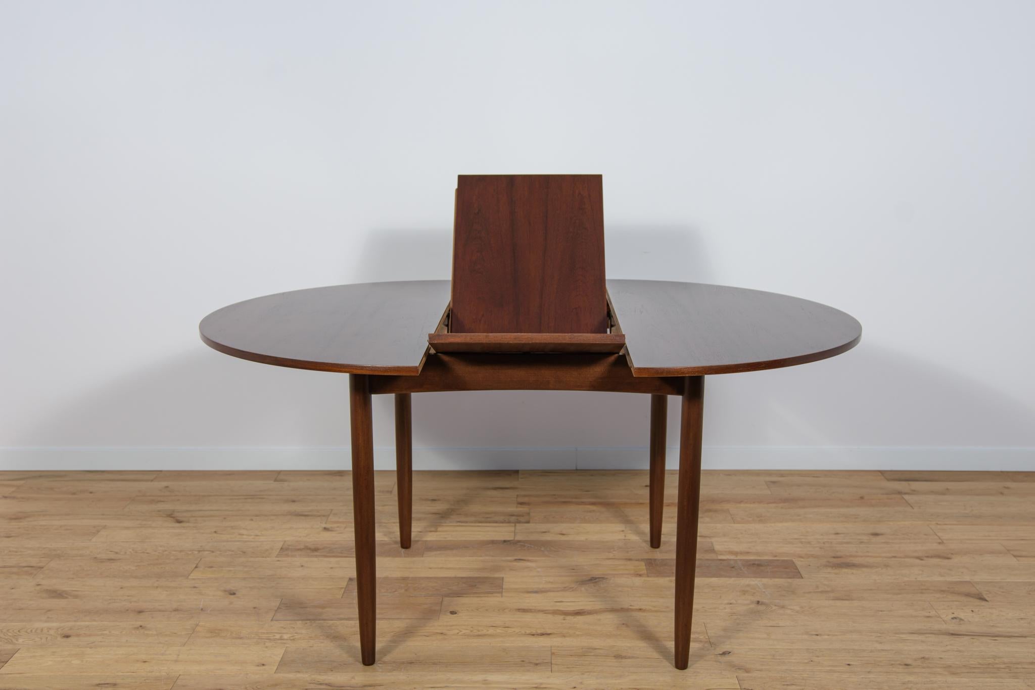 Woodwork Mid-Century Teak Round Dining Table from G-Plan, Great Britain,  1960s For Sale