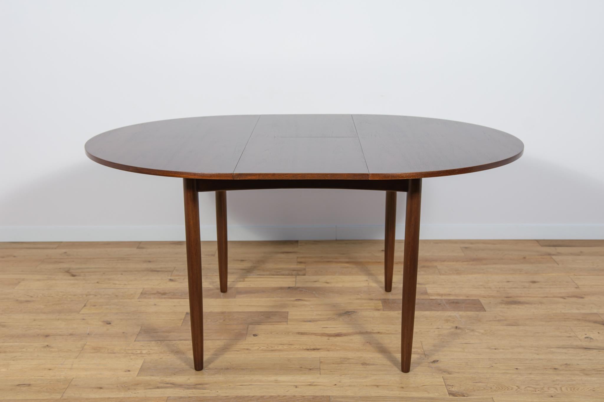 Woodwork Mid-Century Teak Round Dining Table from G-Plan, Great Britain,  1960s For Sale