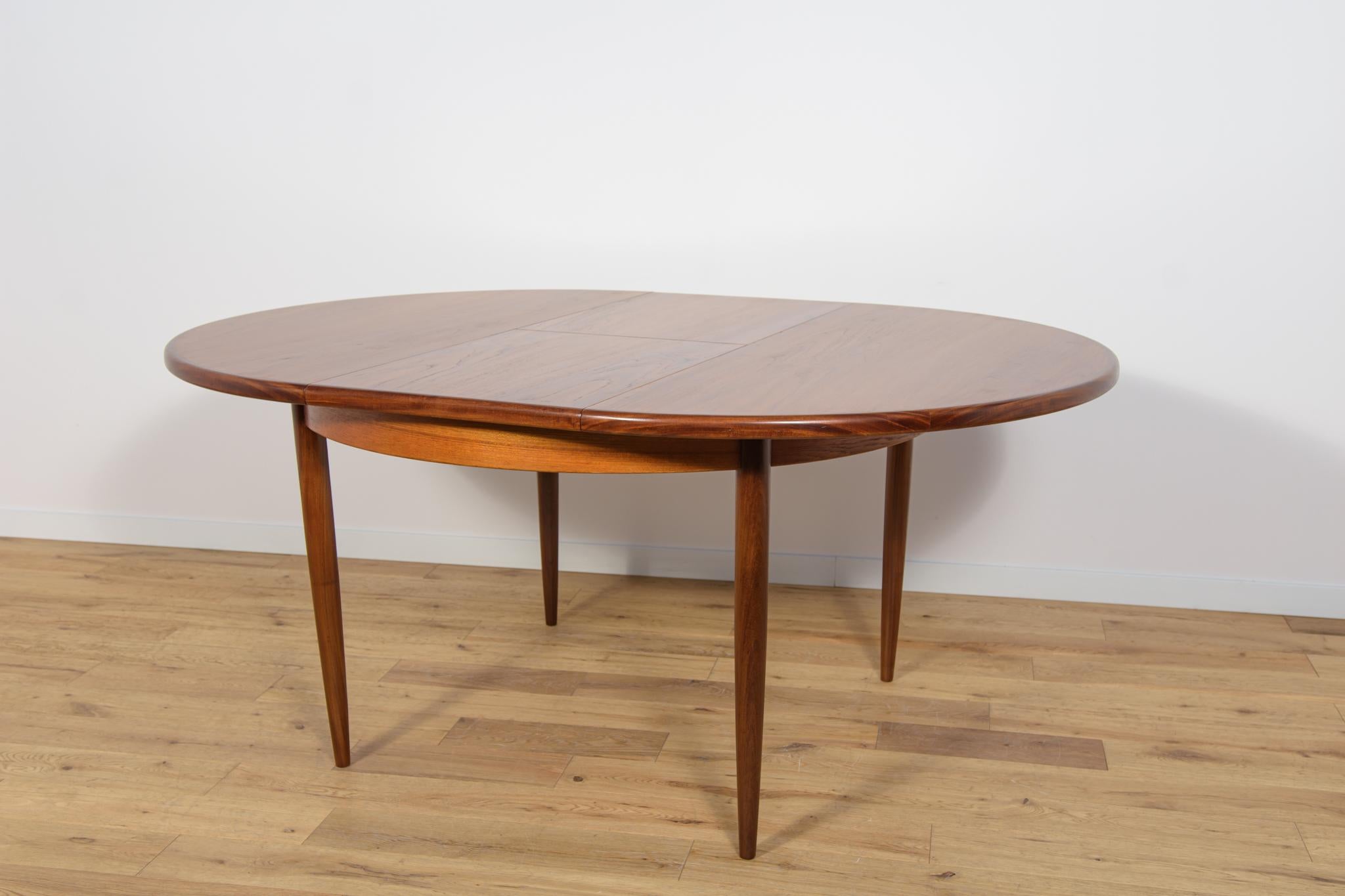 Mid-Century Teak Round Fresco Dining Table from G-Plan, United Knigdom, 1960s For Sale 3