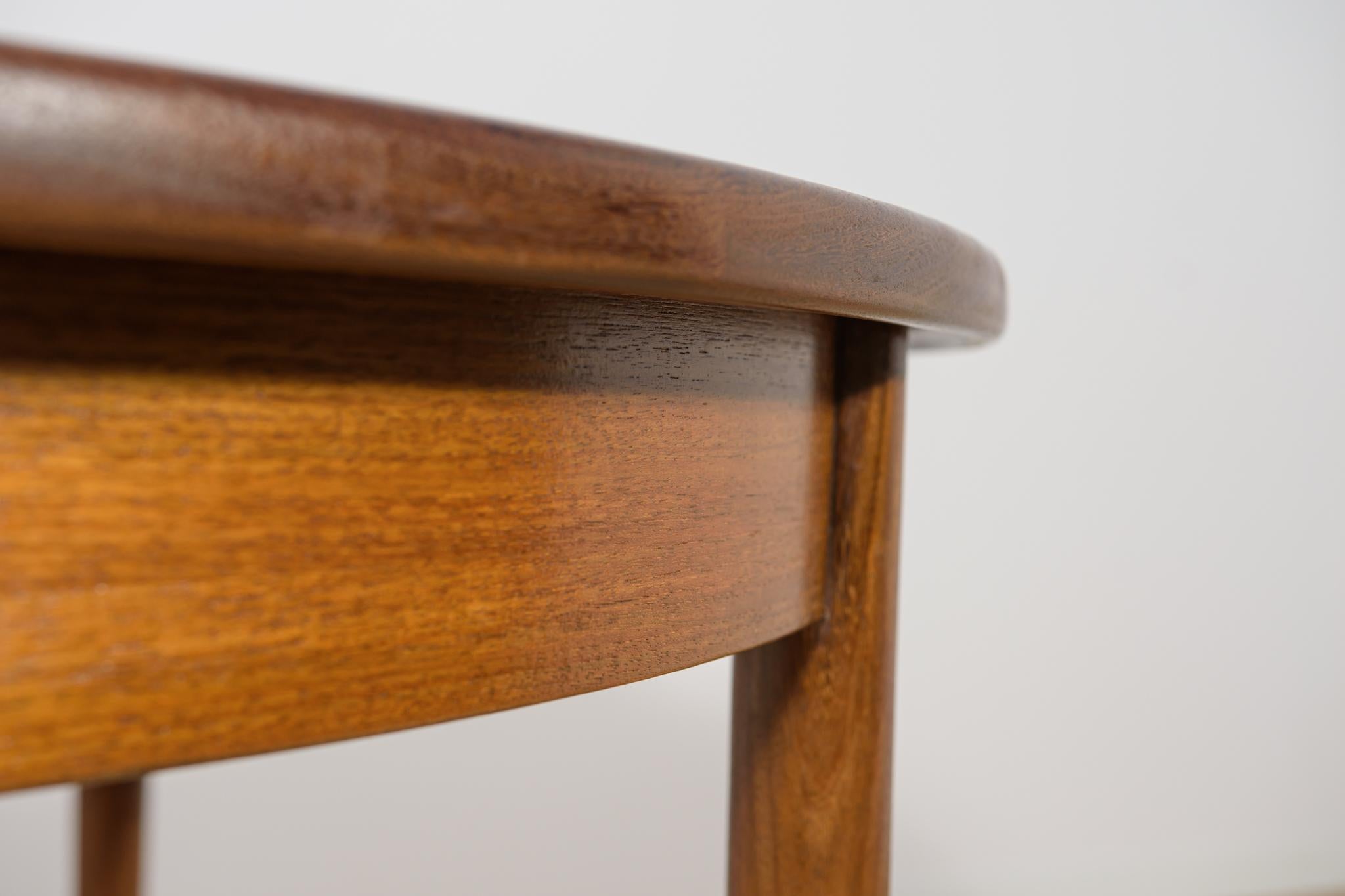 Mid-Century Teak Round Fresco Dining Table from G-Plan, United Knigdom, 1960s For Sale 6