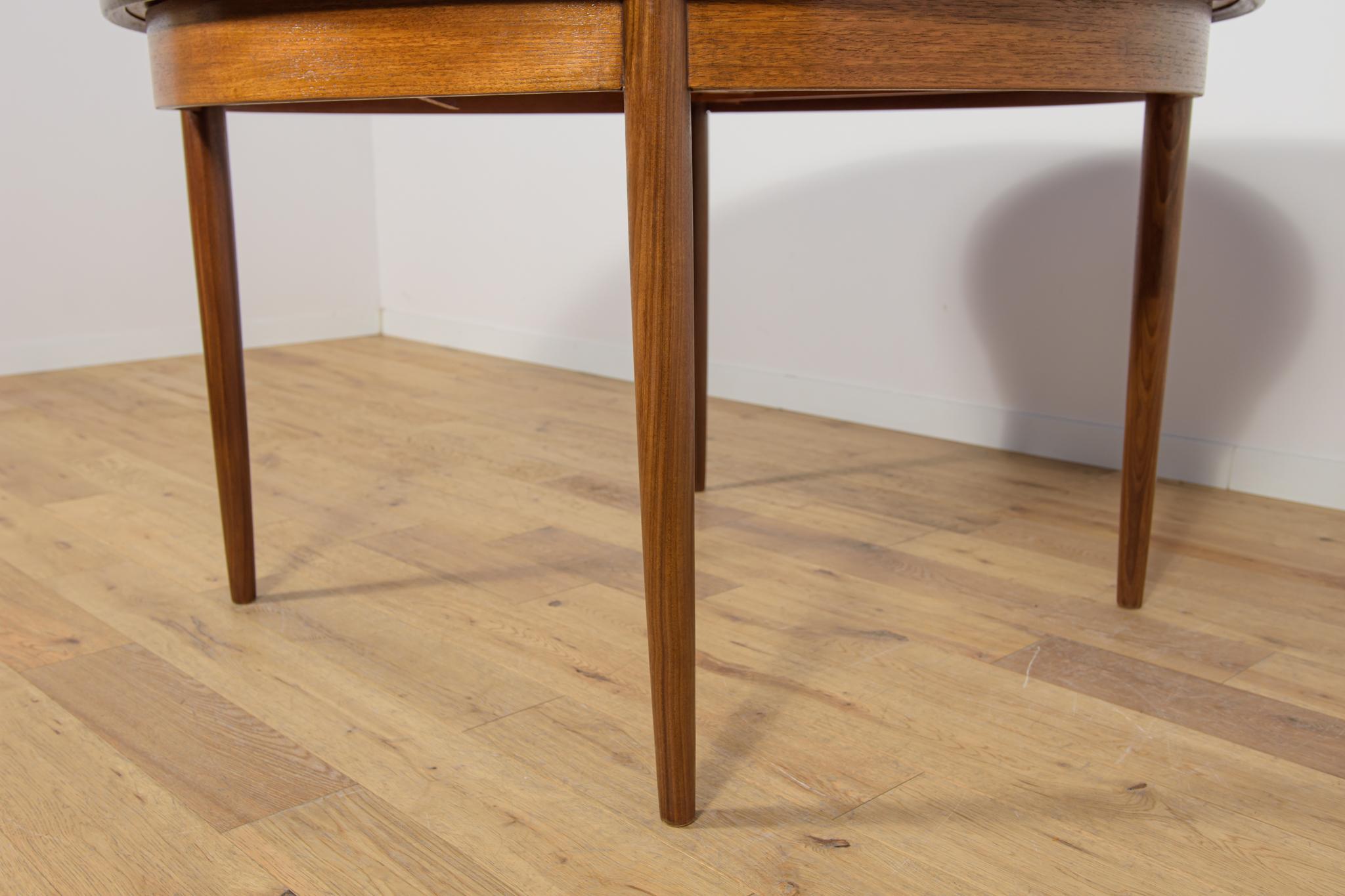 Mid-Century Teak Round Fresco Dining Table from G-Plan, United Knigdom, 1960s For Sale 8