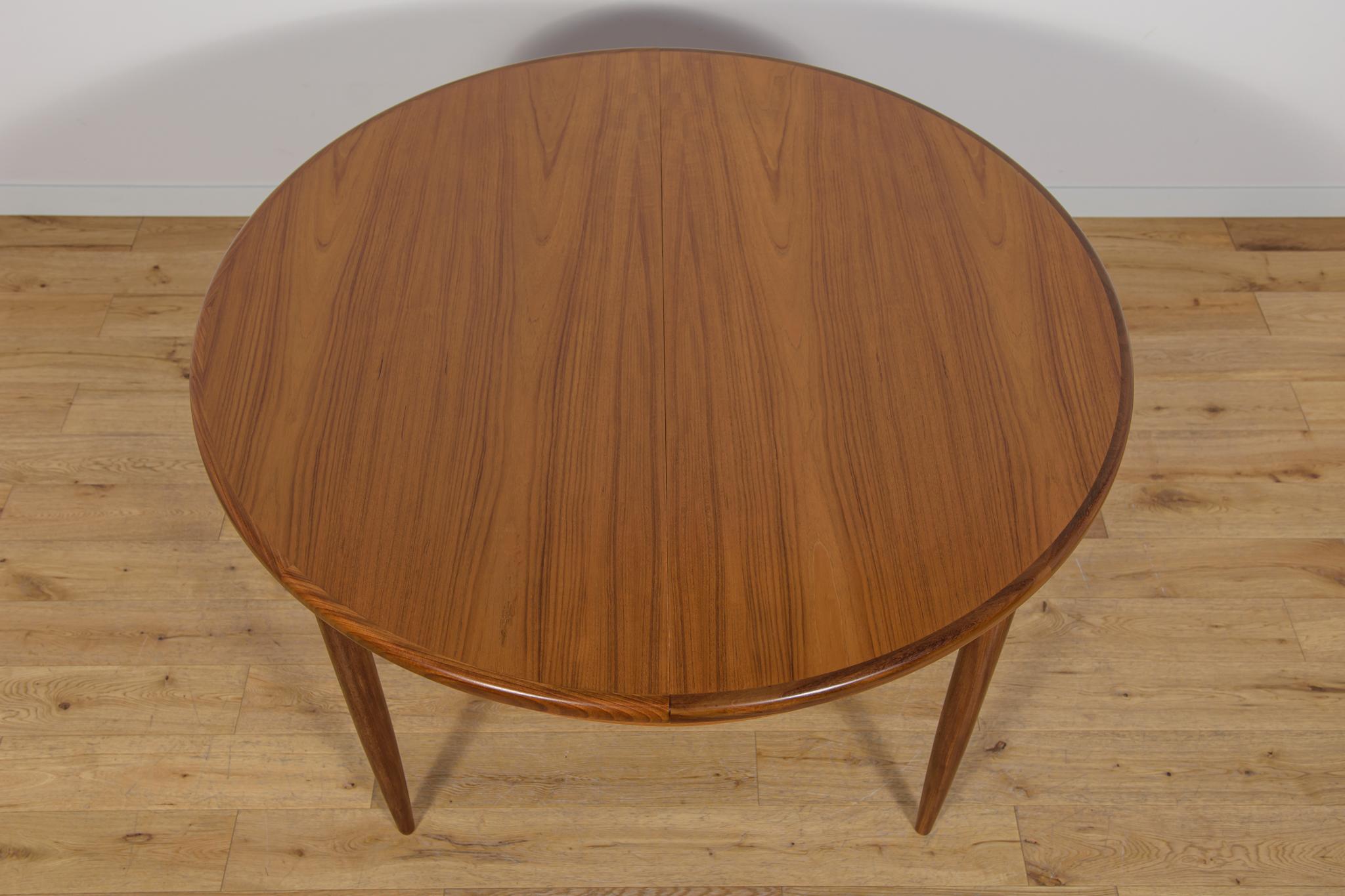 Mesa de comedor redonda de teca Fresco de mediados de siglo de G-Plan, Reino Unido, años 60 Británico en venta