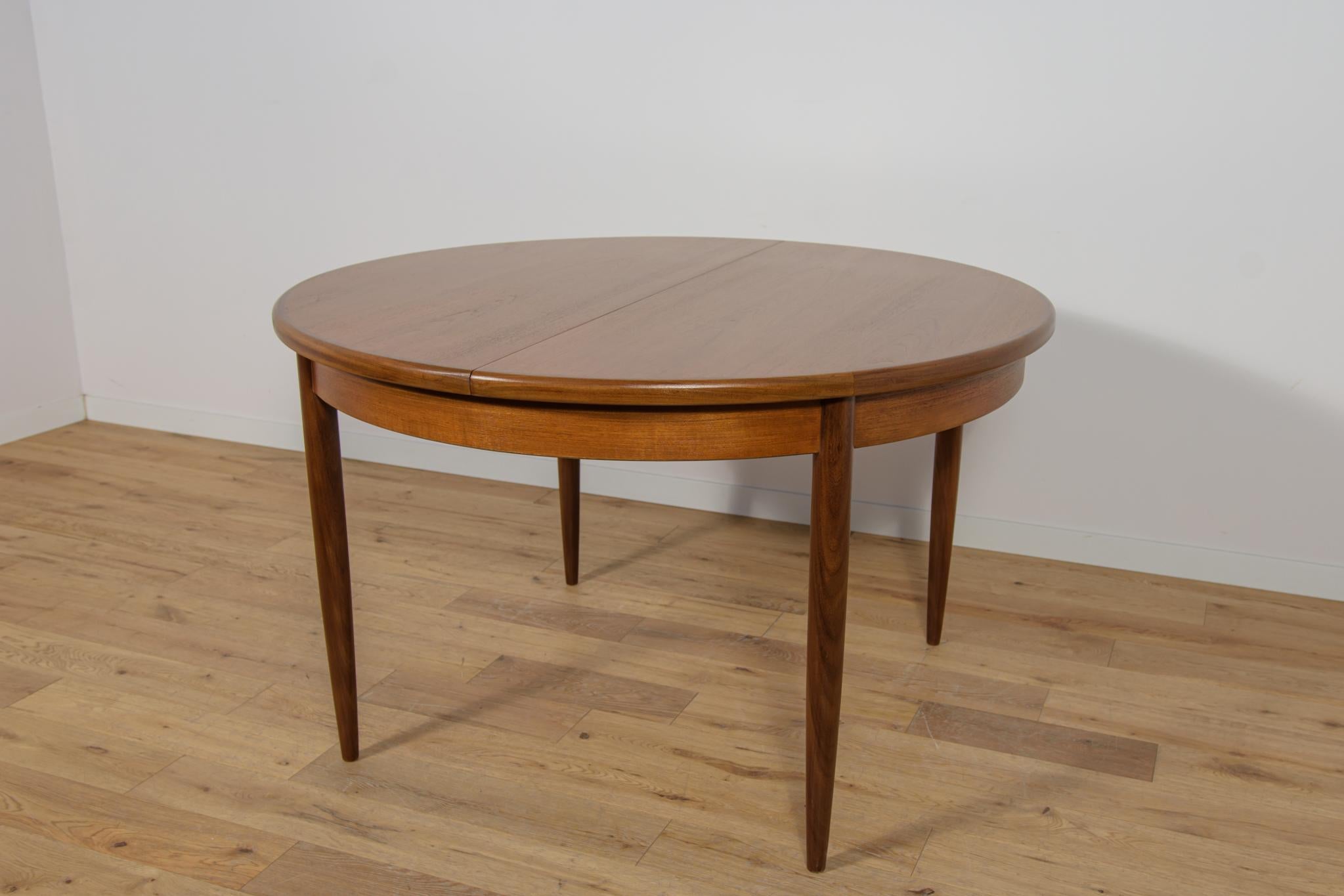 Woodwork Mid-Century Teak Round Fresco Dining Table from G-Plan, United Knigdom, 1960s For Sale
