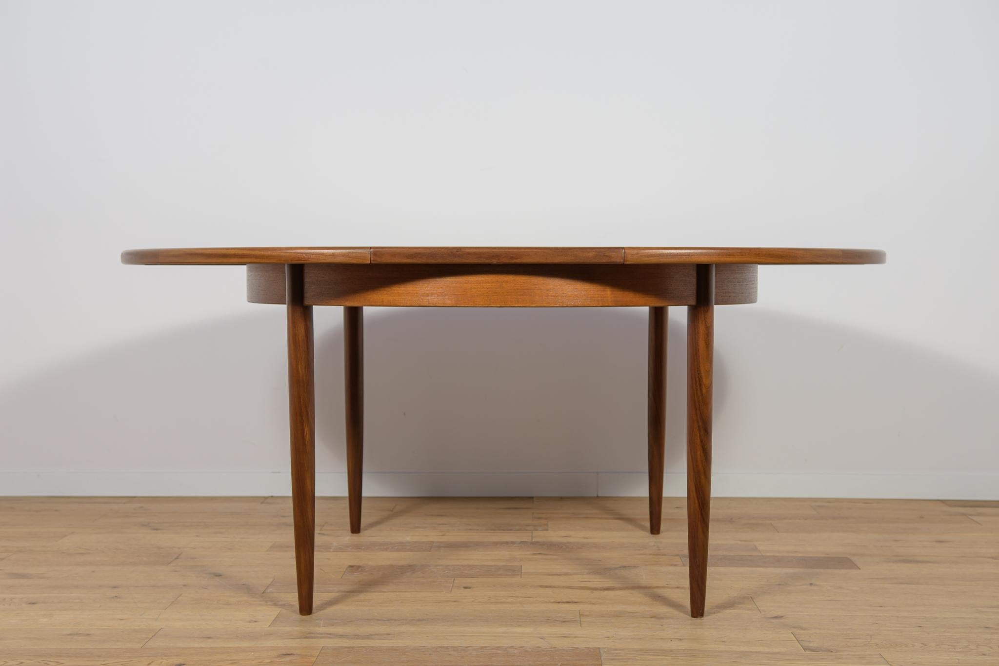 Mid-Century Teak Round Fresco Dining Table from G-Plan, United Knigdom, 1960s For Sale 2