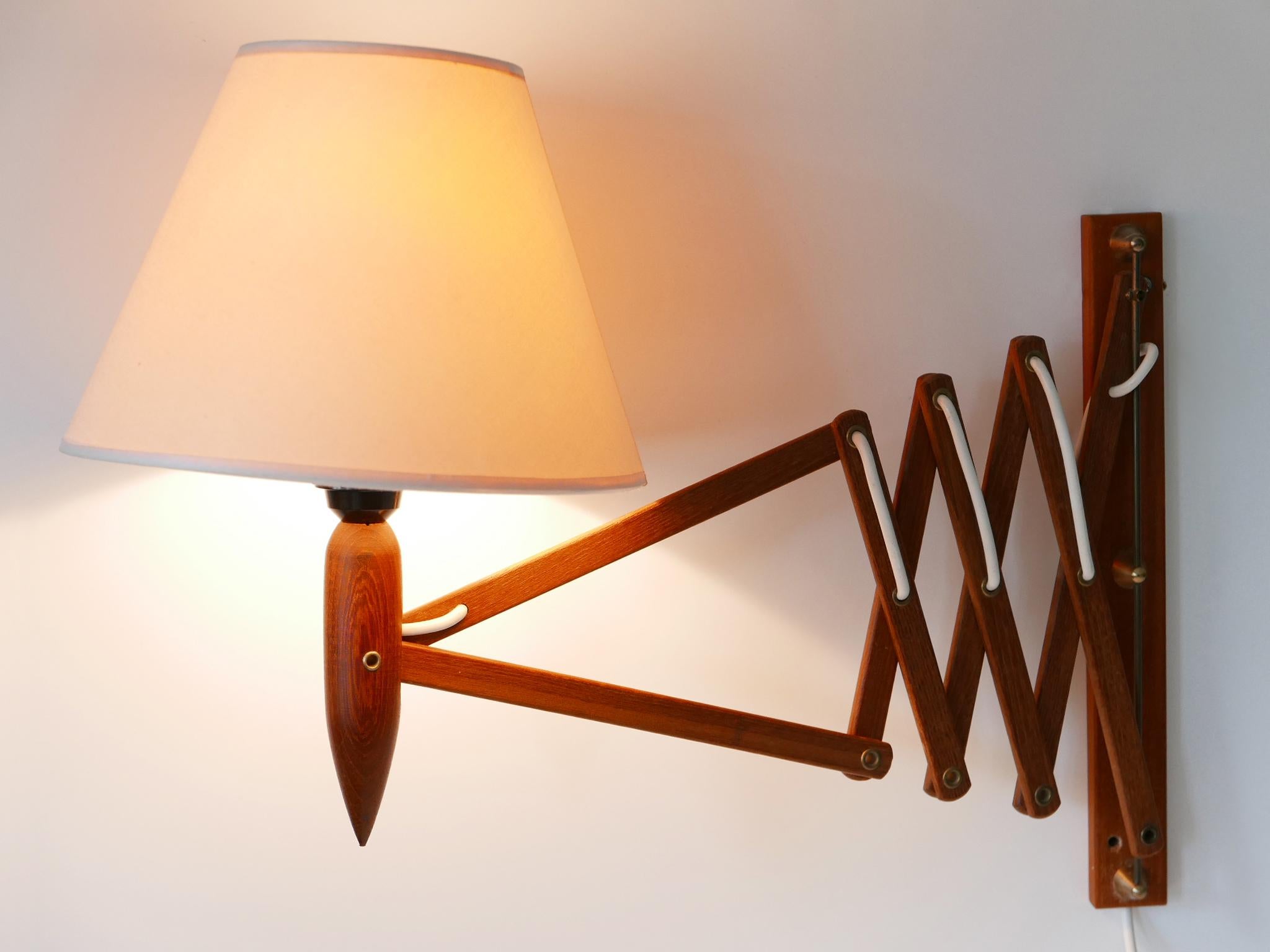 Mid Century Teak Scissor Wall Lamp by Erik Hansen for Le Klint Demark 1960s For Sale 8