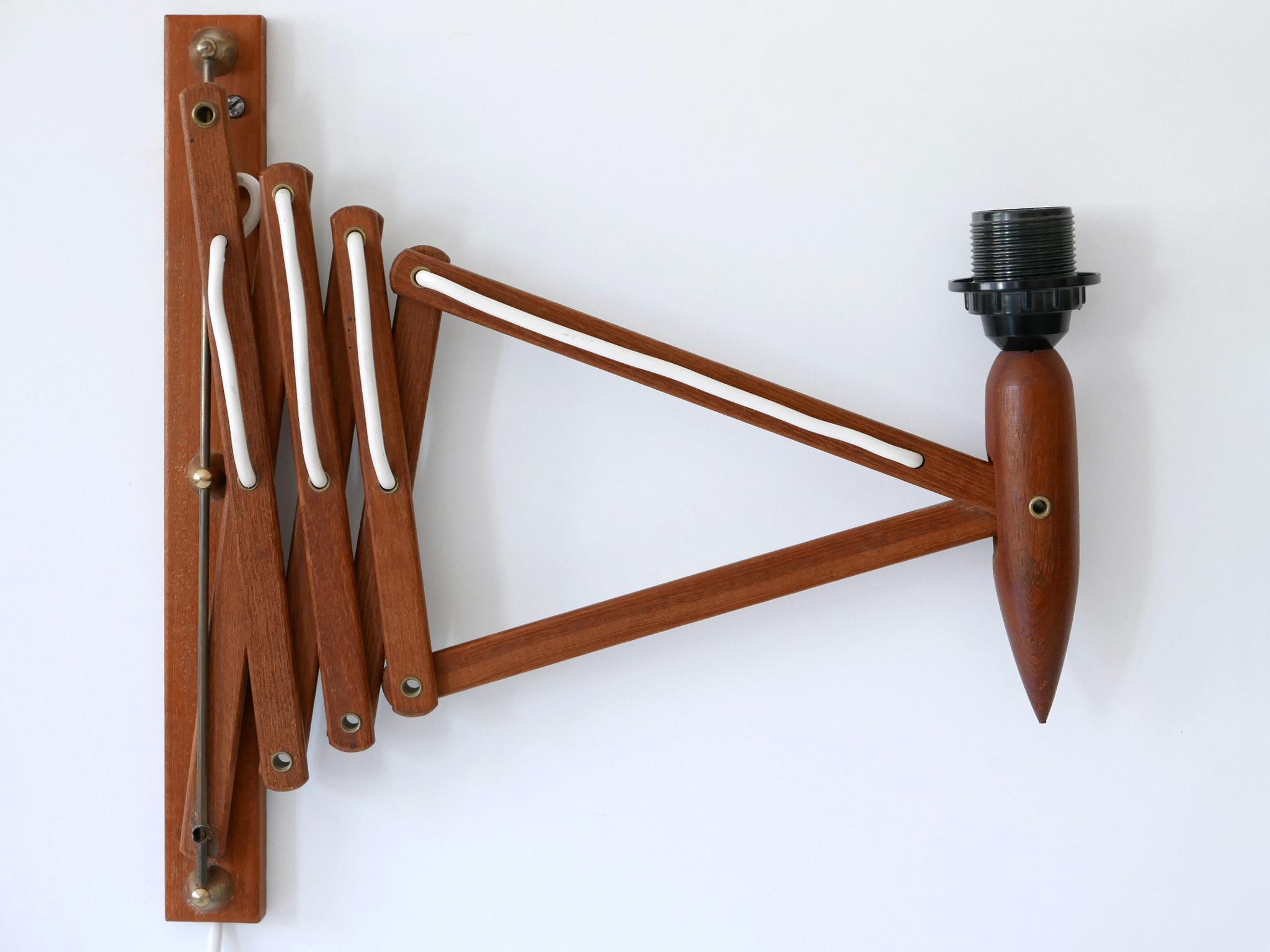 Mid Century Teak Scissor Wall Lamp by Erik Hansen for Le Klint Demark 1960s For Sale 9