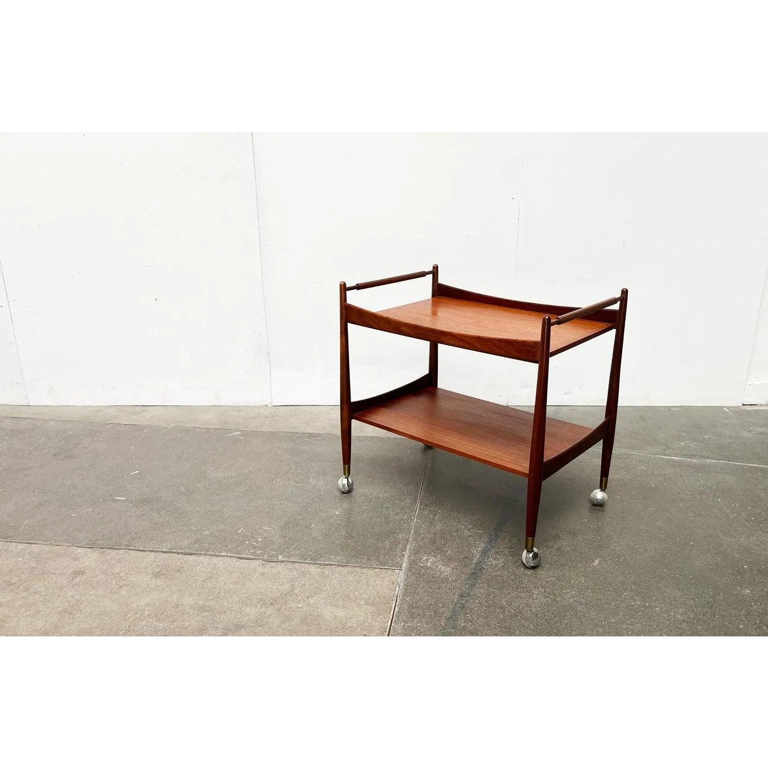 Mid-Century Teak Serving Bar Cart, 1960s In Good Condition For Sale In Hamburg, DE