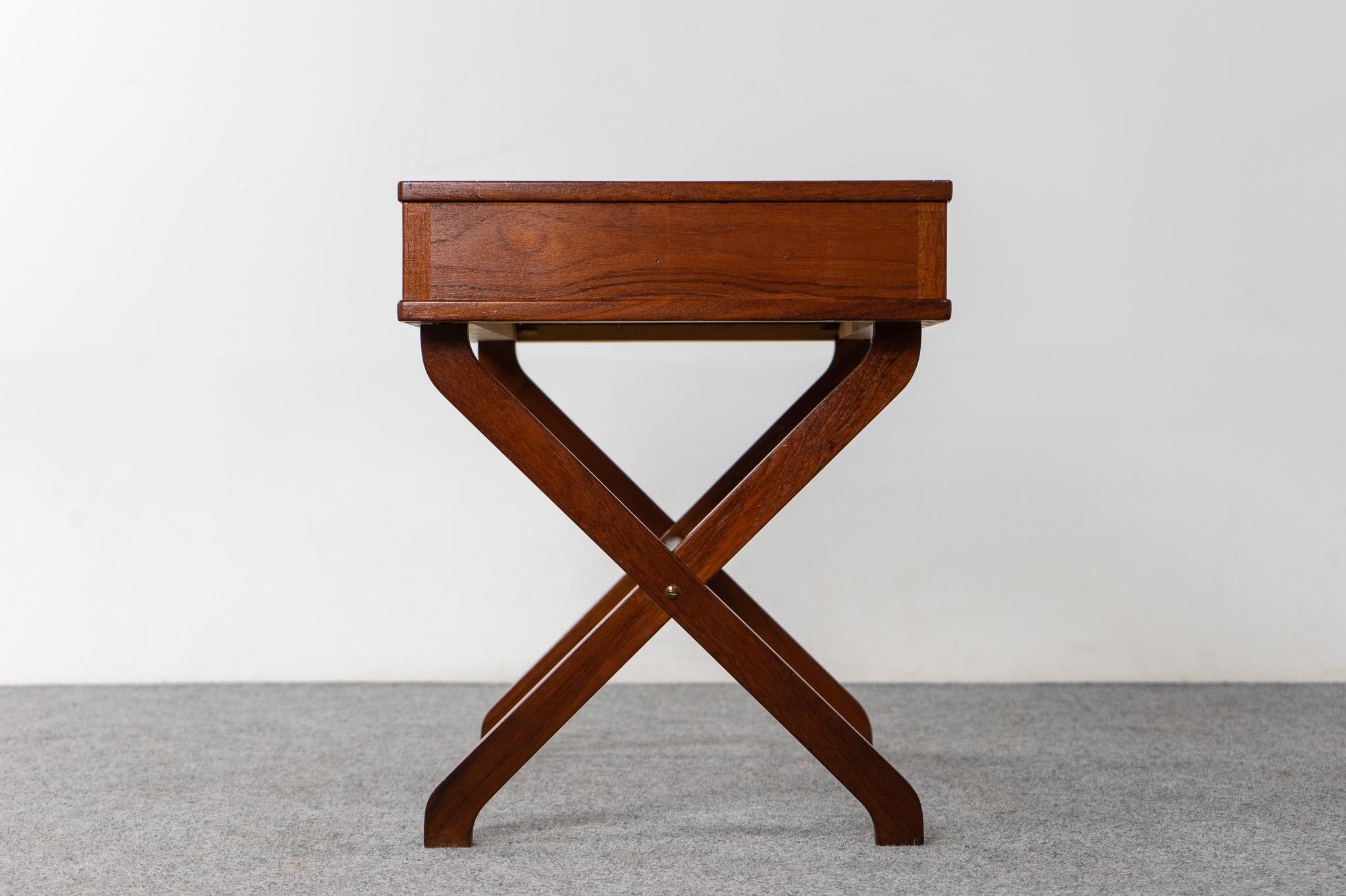 Mid-Century Teak Sewing/Side Table For Sale 1