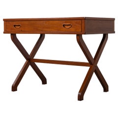 Tavolo da cucito/da fianco in teak del metà del secolo scorso