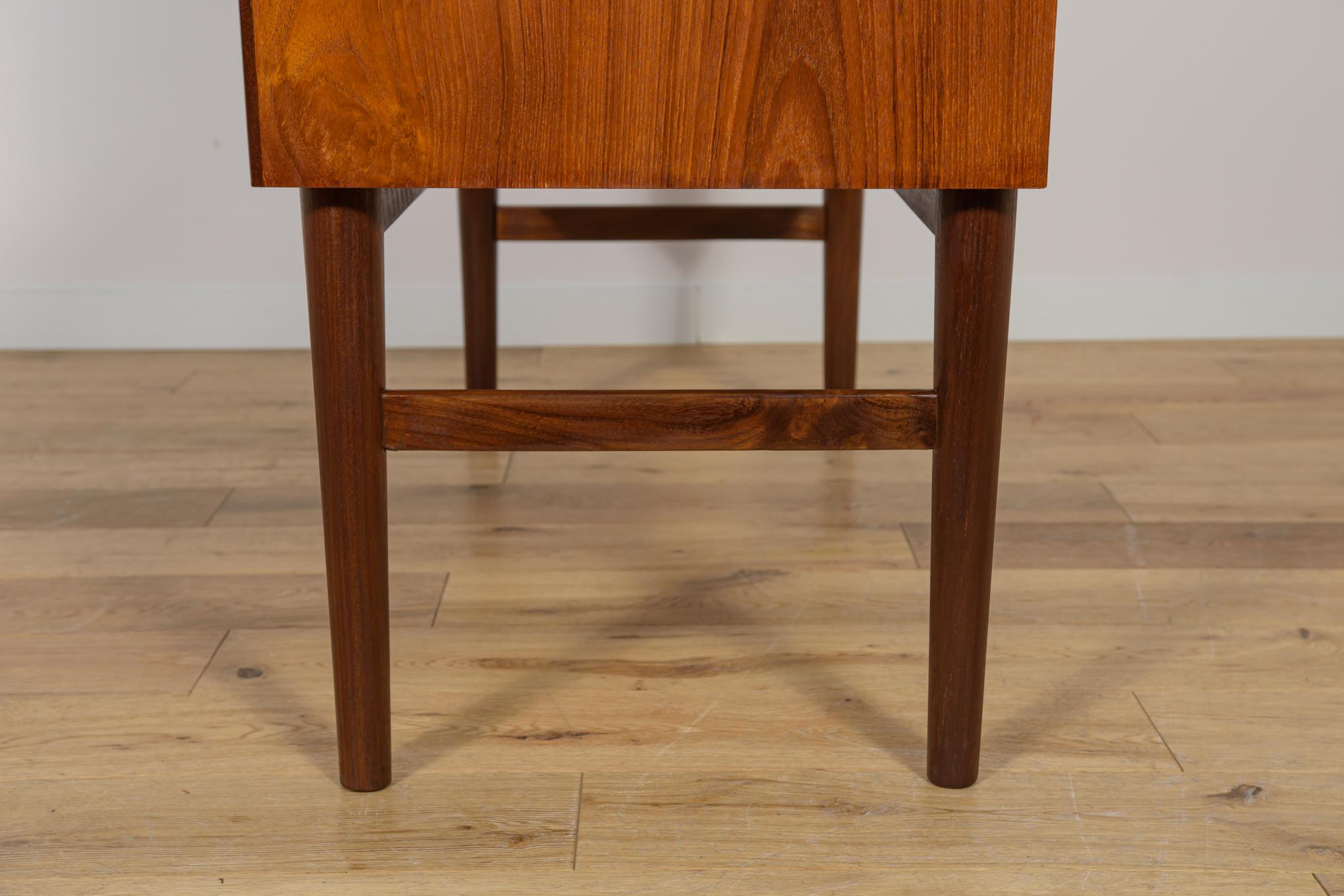 Scaffale in teak di metà secolo, Danimarca, anni '70 in vendita 10