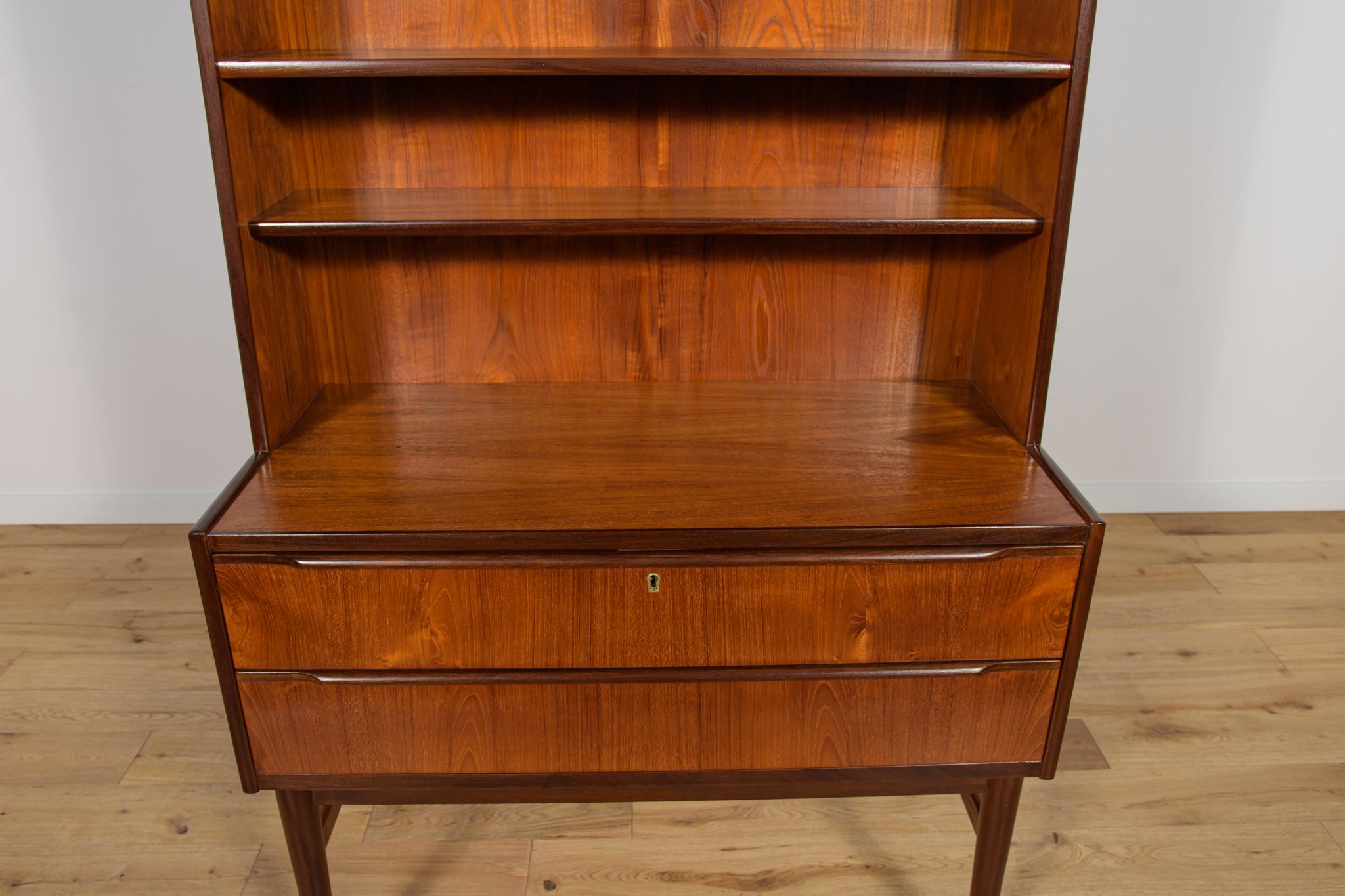 Teak Scaffale in teak di metà secolo, Danimarca, anni '70 in vendita