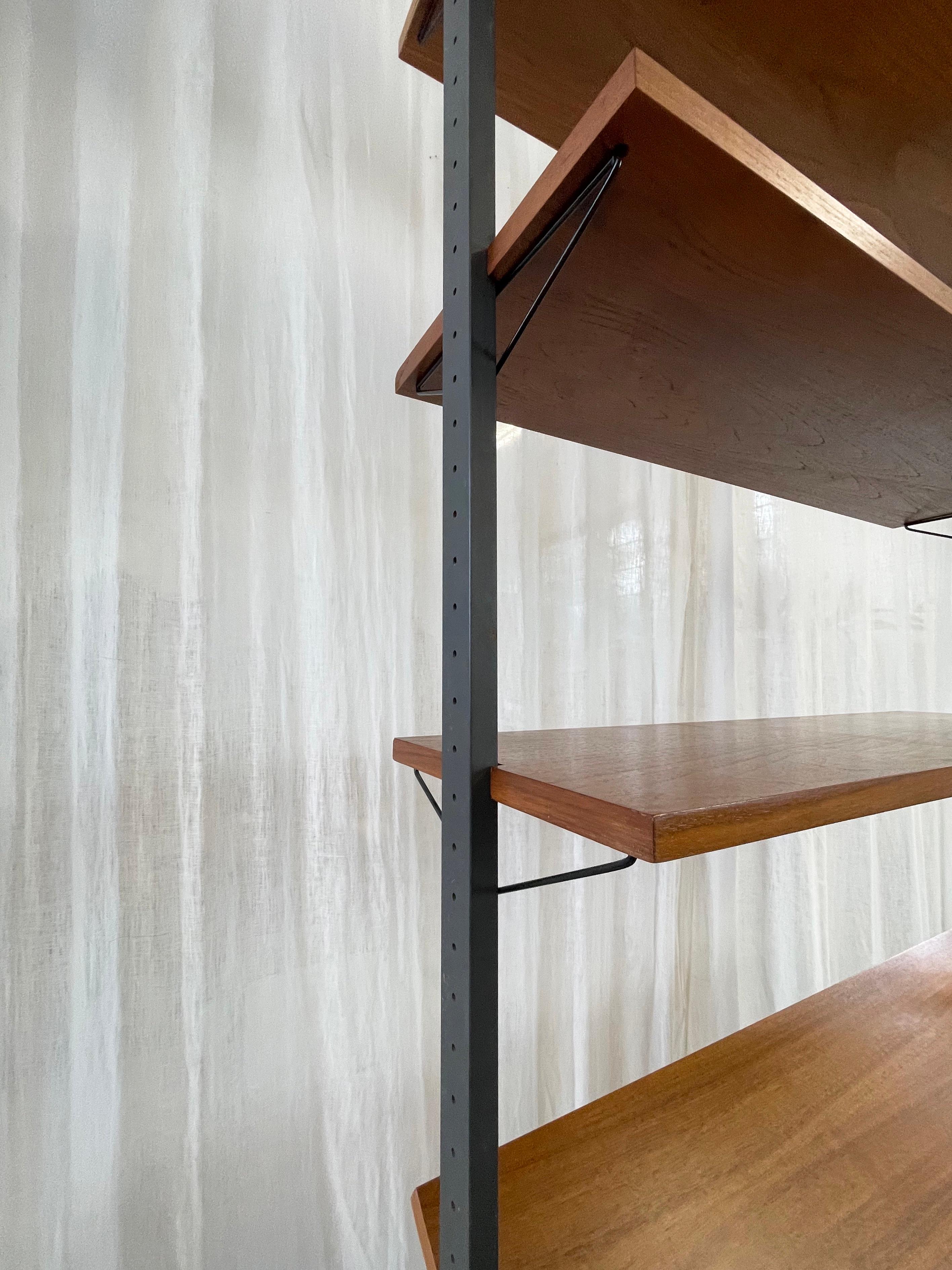 Mid-Century Teak Shelving System PIRA by Olof Pira for Planmöbel , 1970s Sweden In Good Condition In Andernach, DE