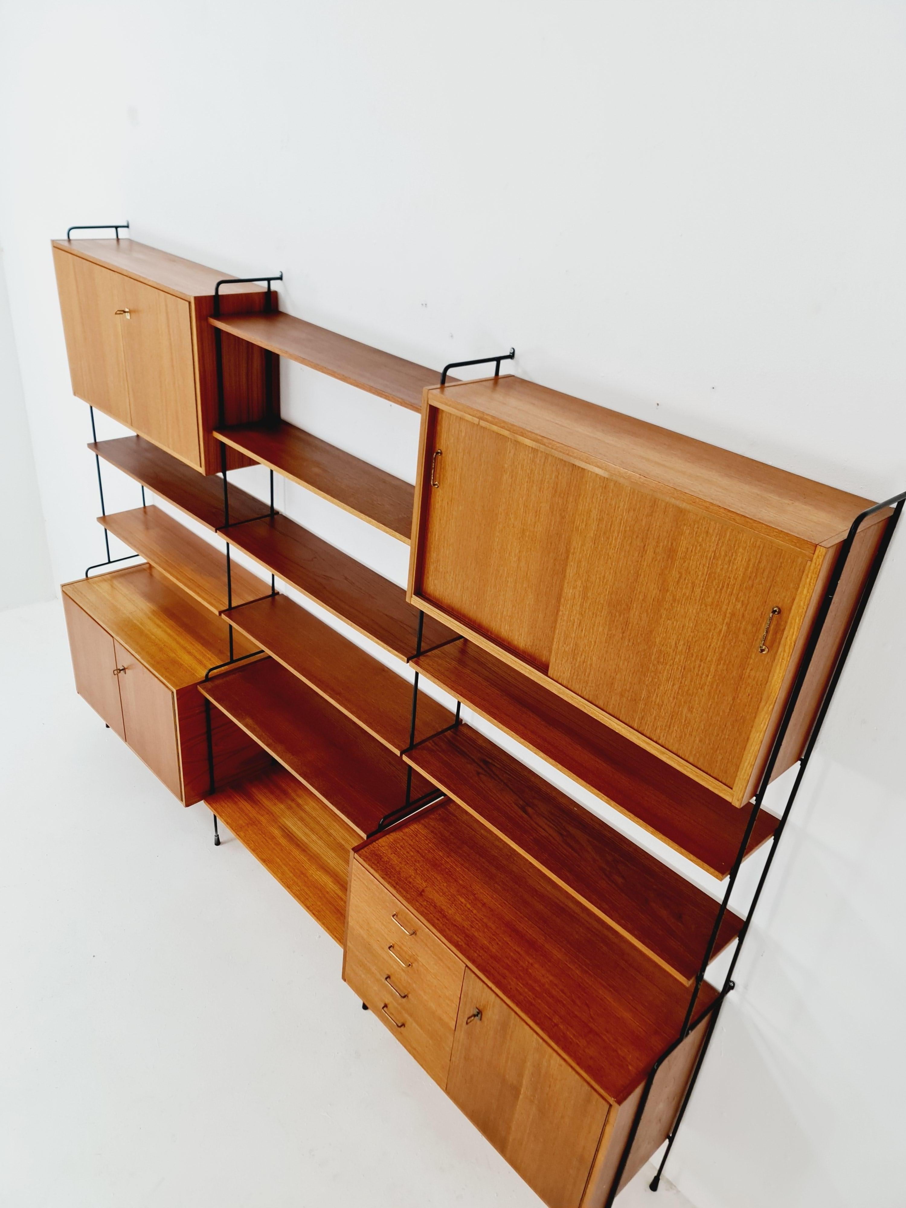 Mitte des Jahrhunderts Teak  Regaleinheit von Hilker für Omnia, Deutschland 1960er Jahre 3