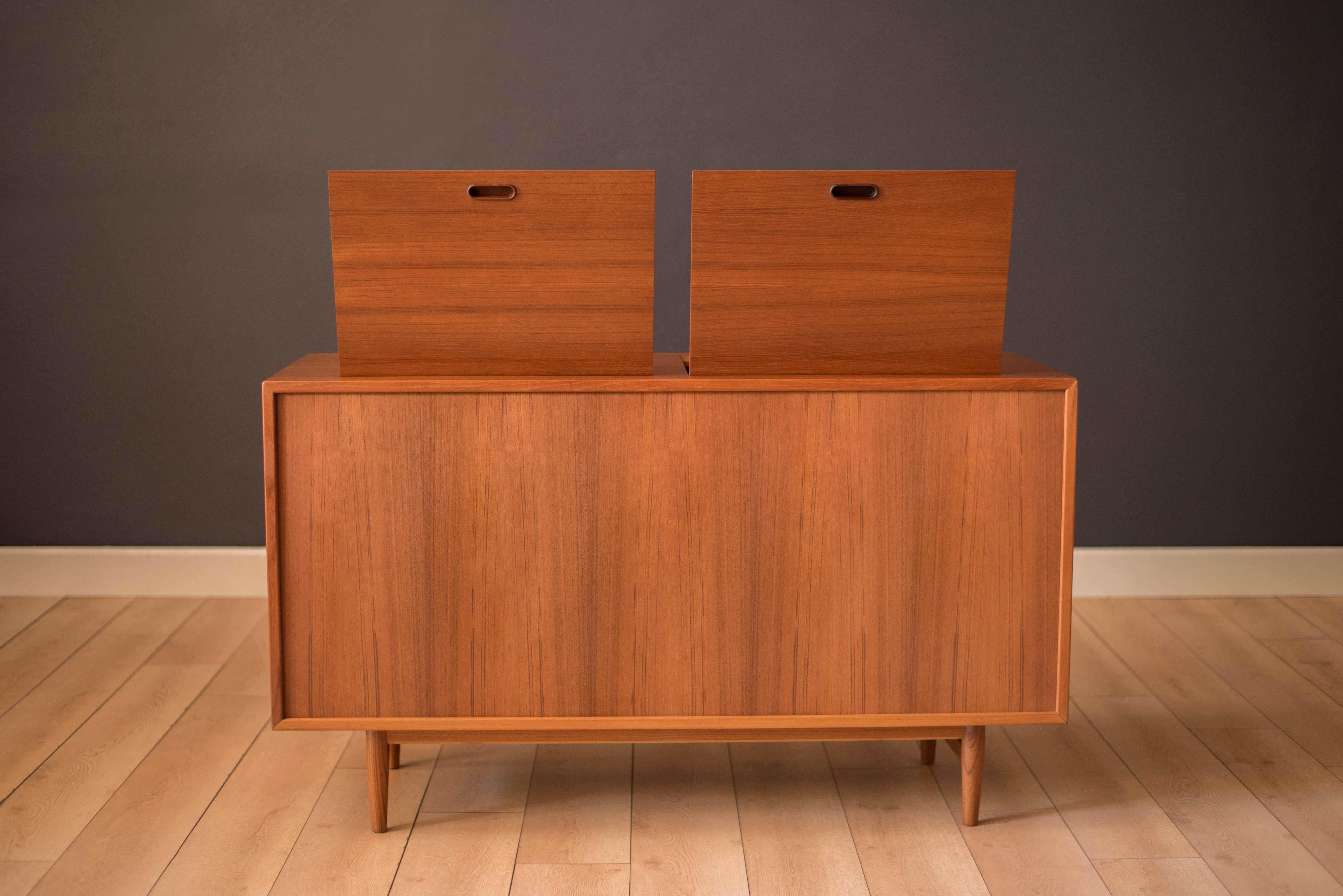 Mid Century Teak Sibast Tambour Door Stereo Console Cabinet by Arne Vodder  4