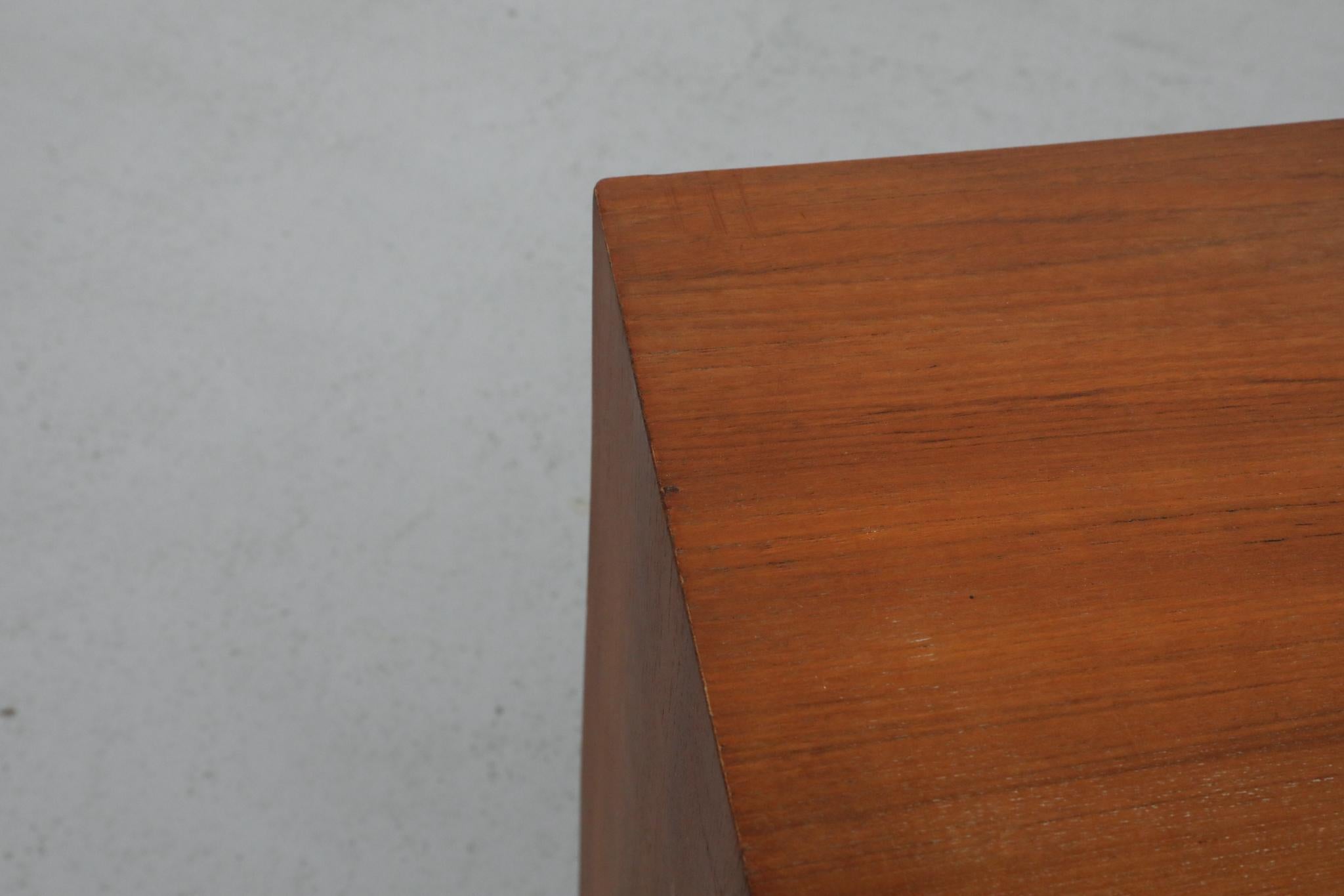 Mid-Century Teak Side Cabinet ‘Desk Mate’ with Record Storage For Sale 10