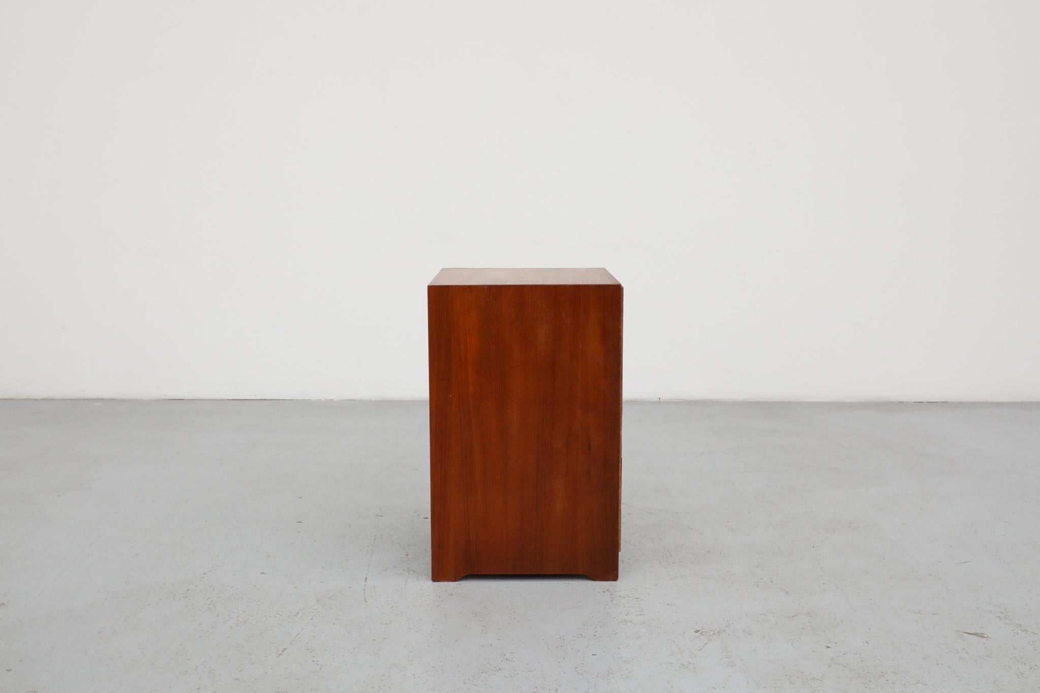 Mid-Century Teak Side Cabinet ‘Desk Mate’ with Record Storage In Good Condition For Sale In Los Angeles, CA