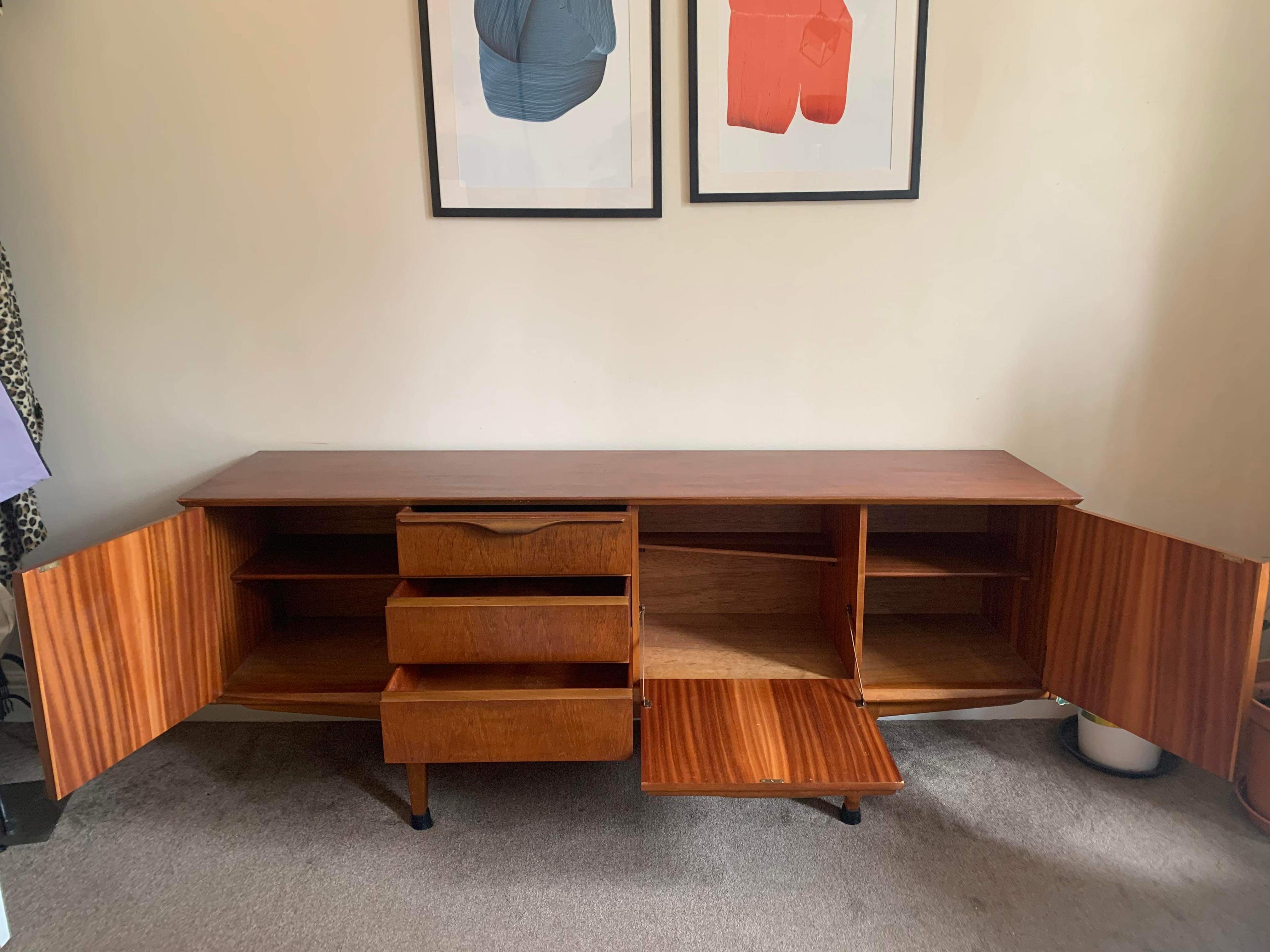 Midcentury Teak Sideboard by Jentique In Good Condition For Sale In London, GB