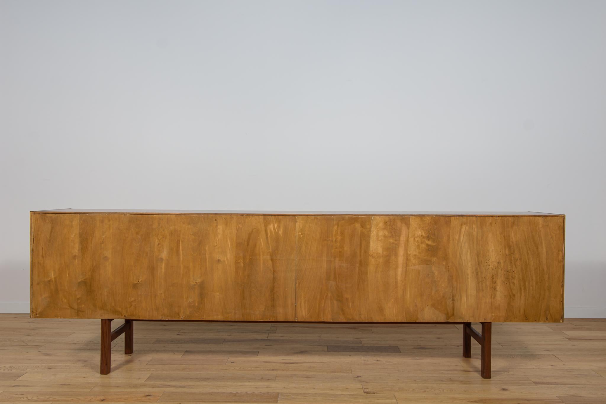 Mid-Century Teak Sideboard by Nils Jonsson for Hugo Troeds, Sweden, 1960s In Excellent Condition For Sale In GNIEZNO, 30