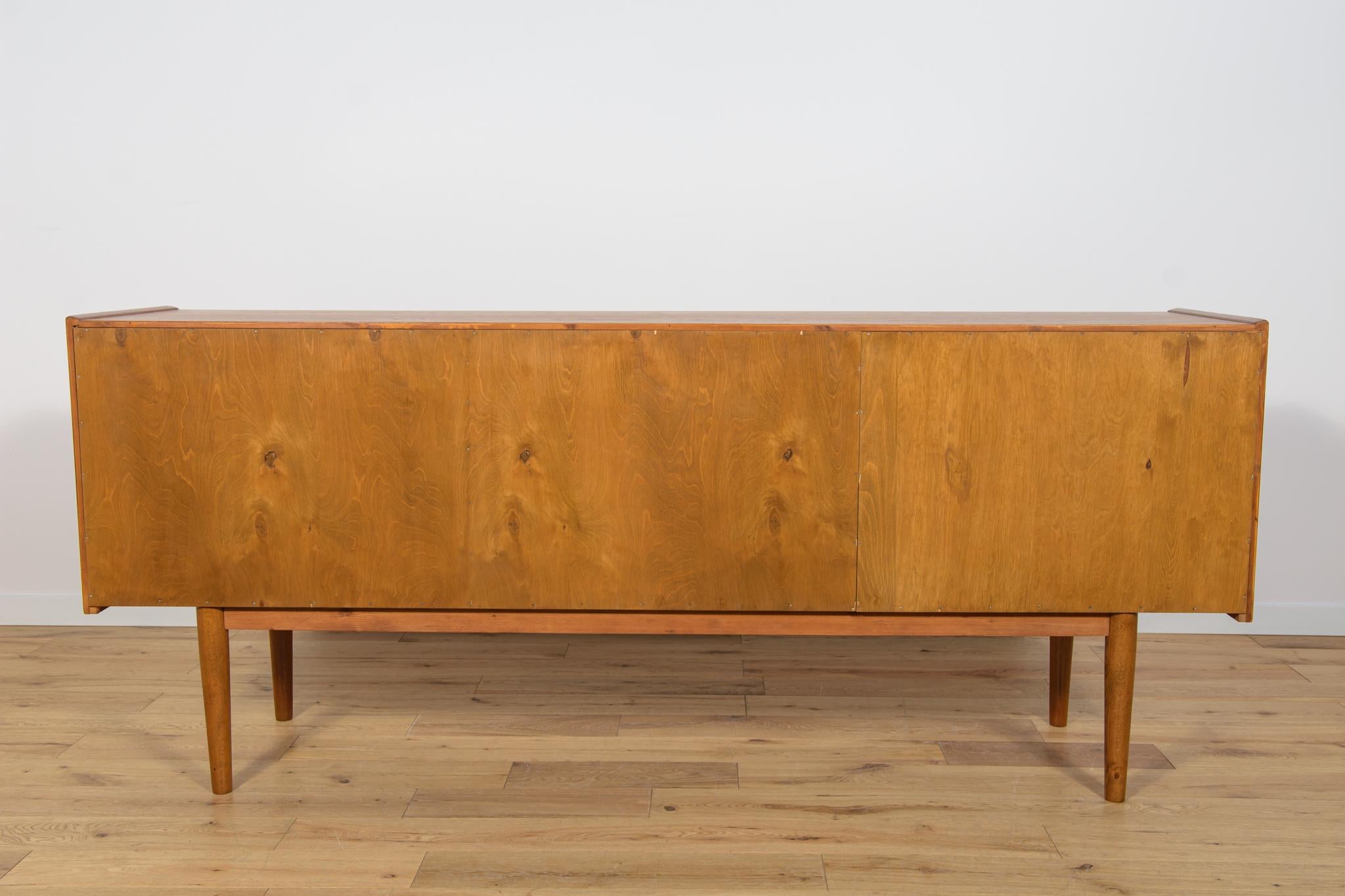 Metà XX secolo Credenza in teak di metà secolo di Nils Jonsson per Hugo Troeds, Svezia, anni '60 in vendita