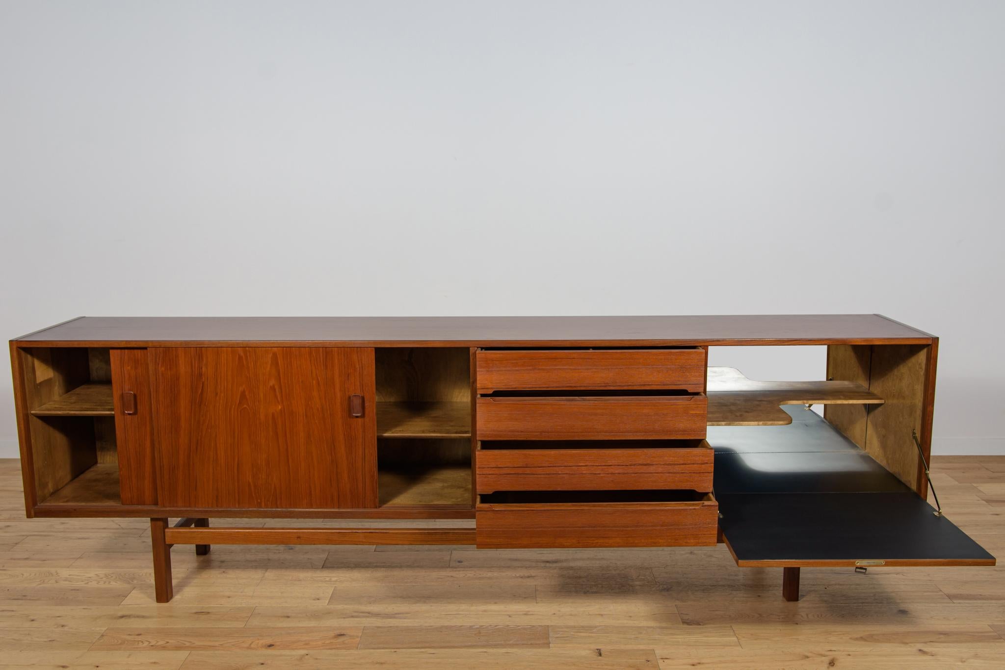 Mid-20th Century Mid-Century Teak Sideboard by Nils Jonsson for Hugo Troeds, Sweden, 1960s For Sale