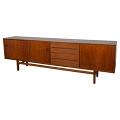 Credenza in teak di metà secolo di Nils Jonsson per Hugo Troeds, Svezia, anni '60